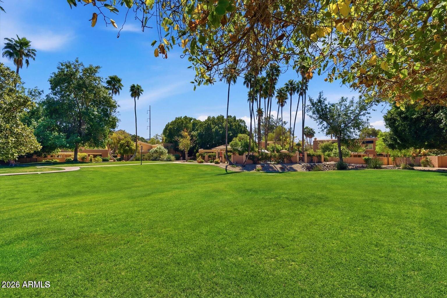 POINTE TAPATIO - Residential