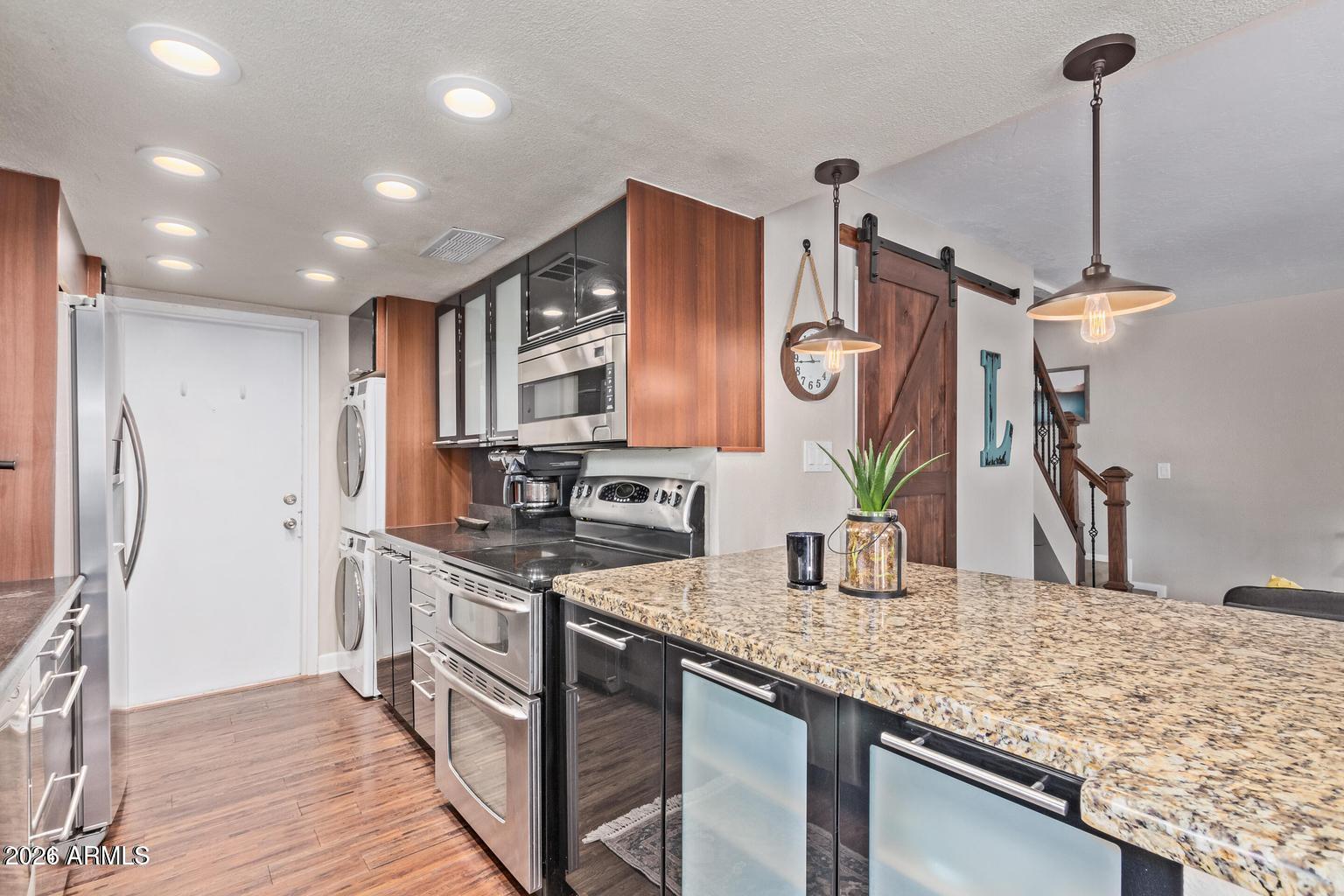 POINTE TAPATIO - Residential