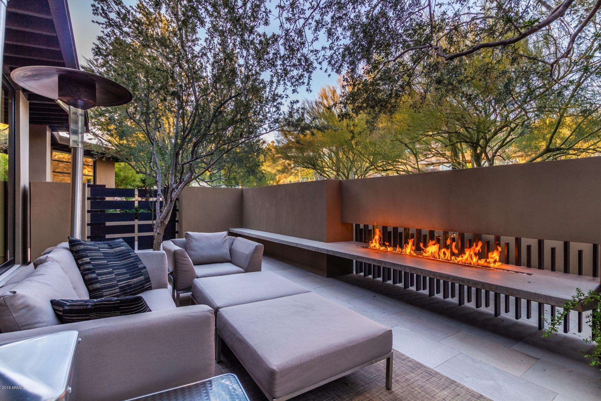 PARADISE HIGHLANDS - Residential