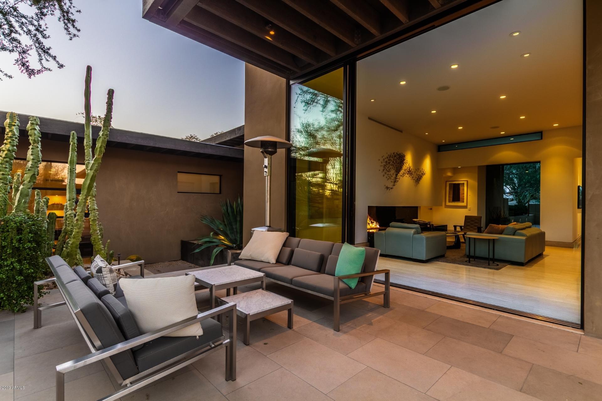 PARADISE HIGHLANDS - Residential