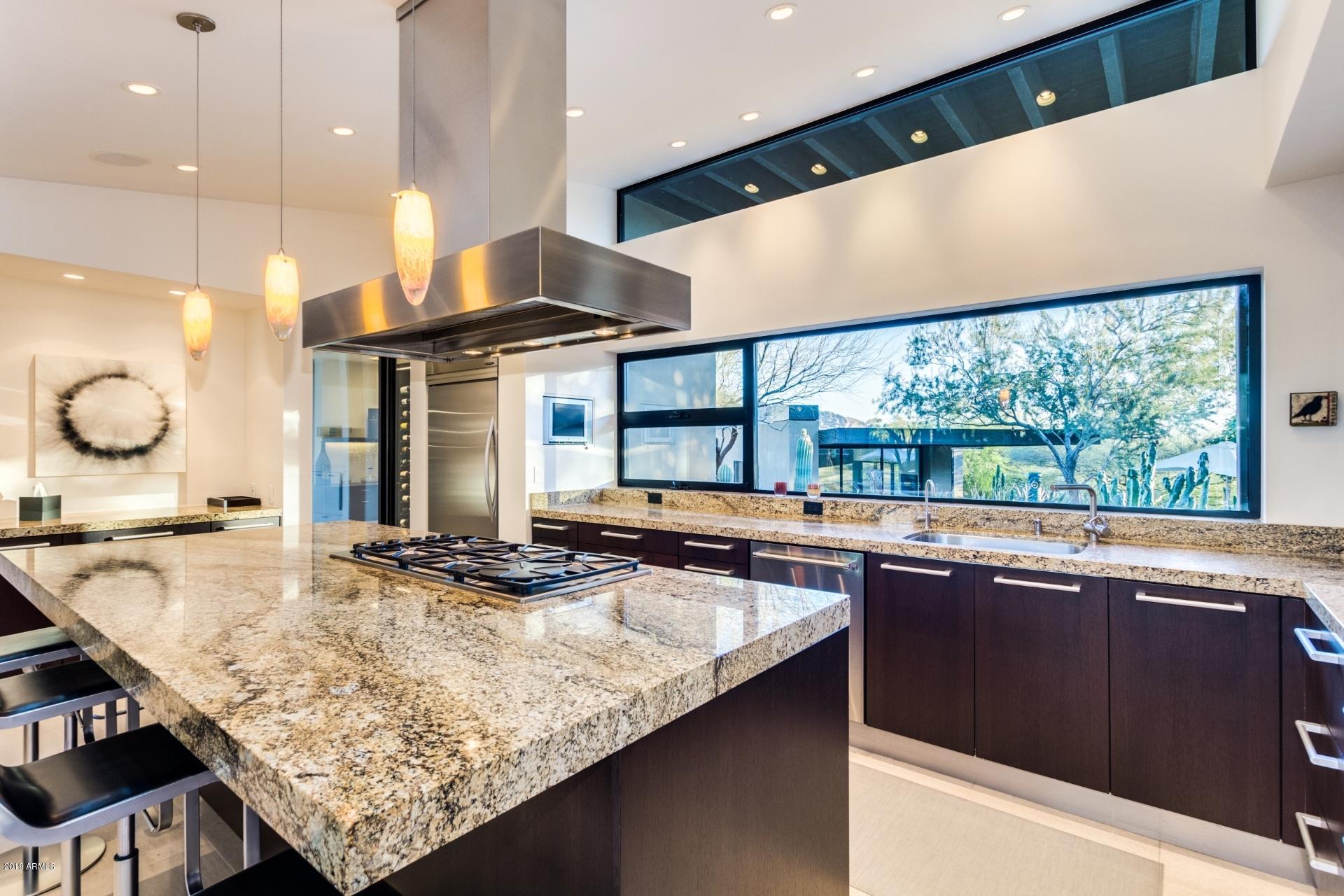 PARADISE HIGHLANDS - Residential