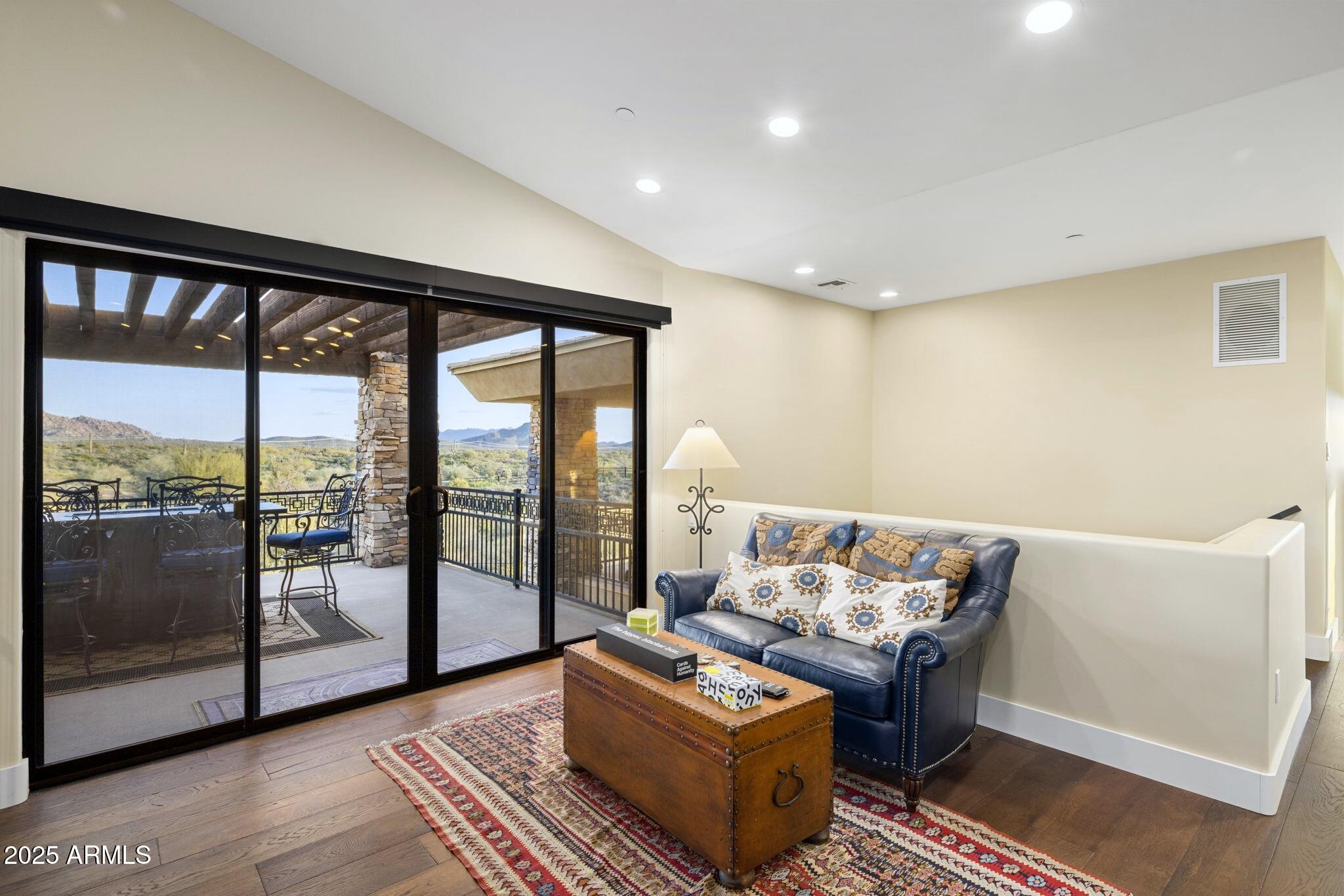 MIRABEL Club - Residential