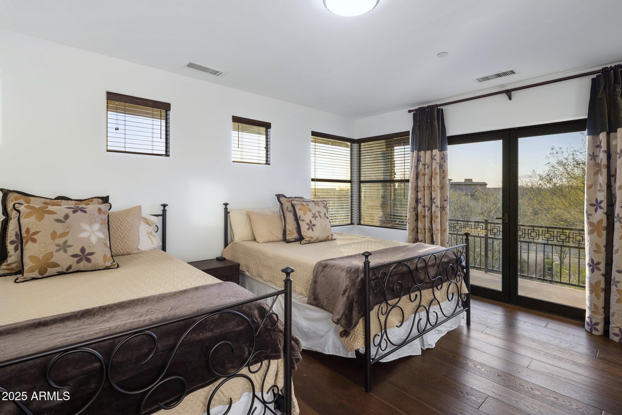 MIRABEL Club - Residential