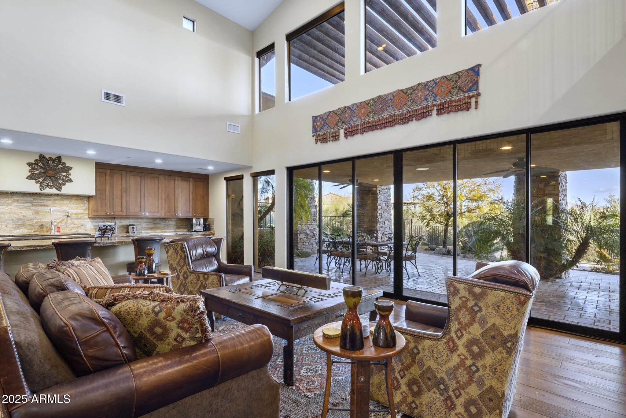 MIRABEL Club - Residential