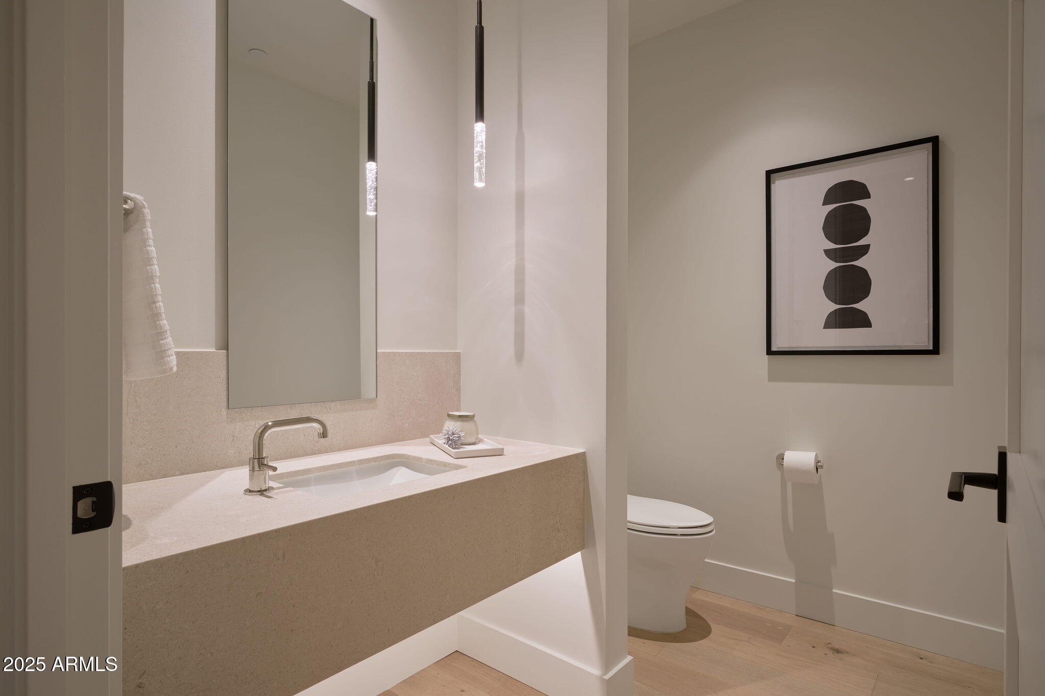 ASCENT AT THE PHOENICIAN MOUNTAINSIDE RESIDENCE - Residential