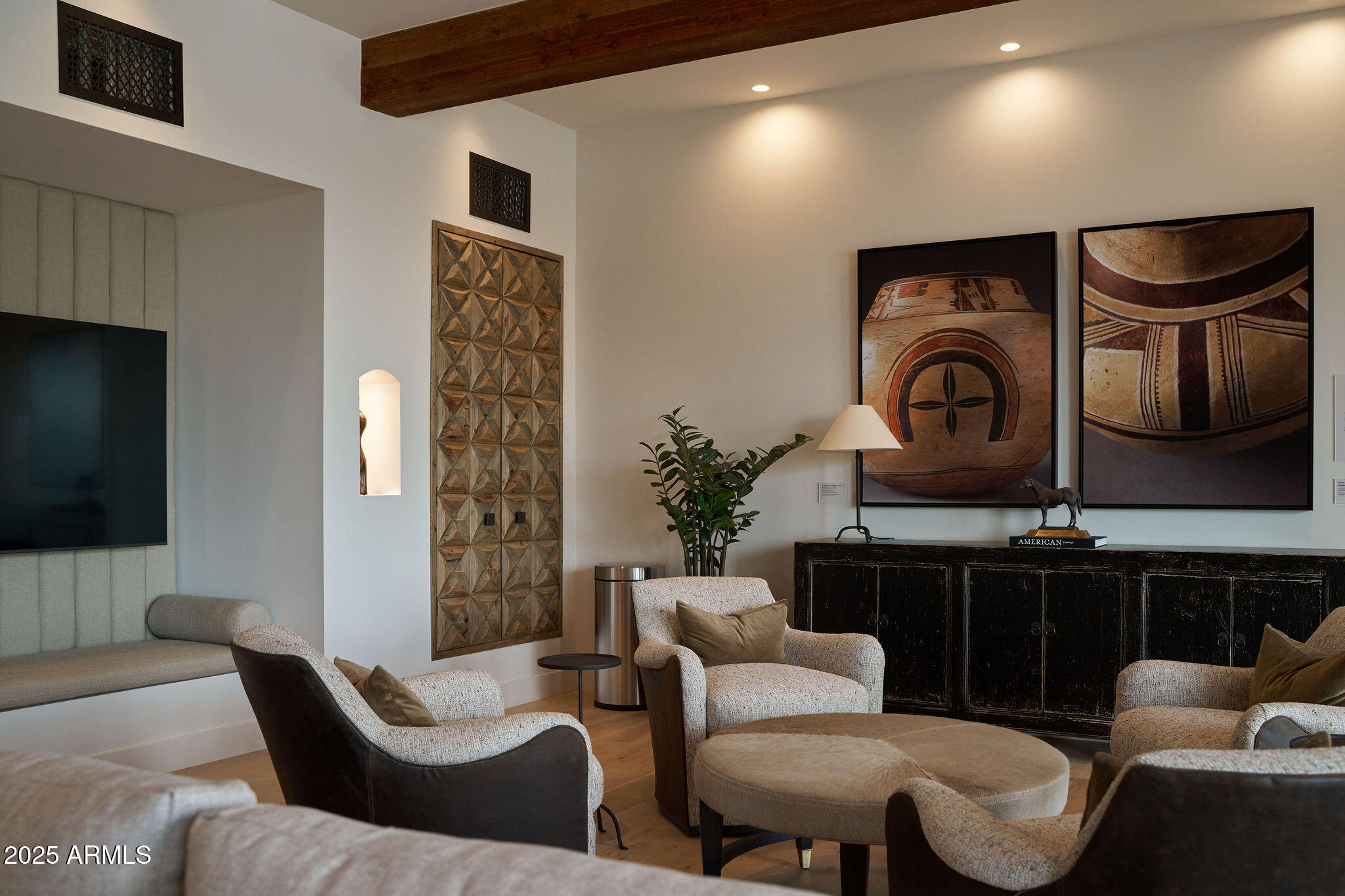 ASCENT AT THE PHOENICIAN MOUNTAINSIDE RESIDENCE - Residential