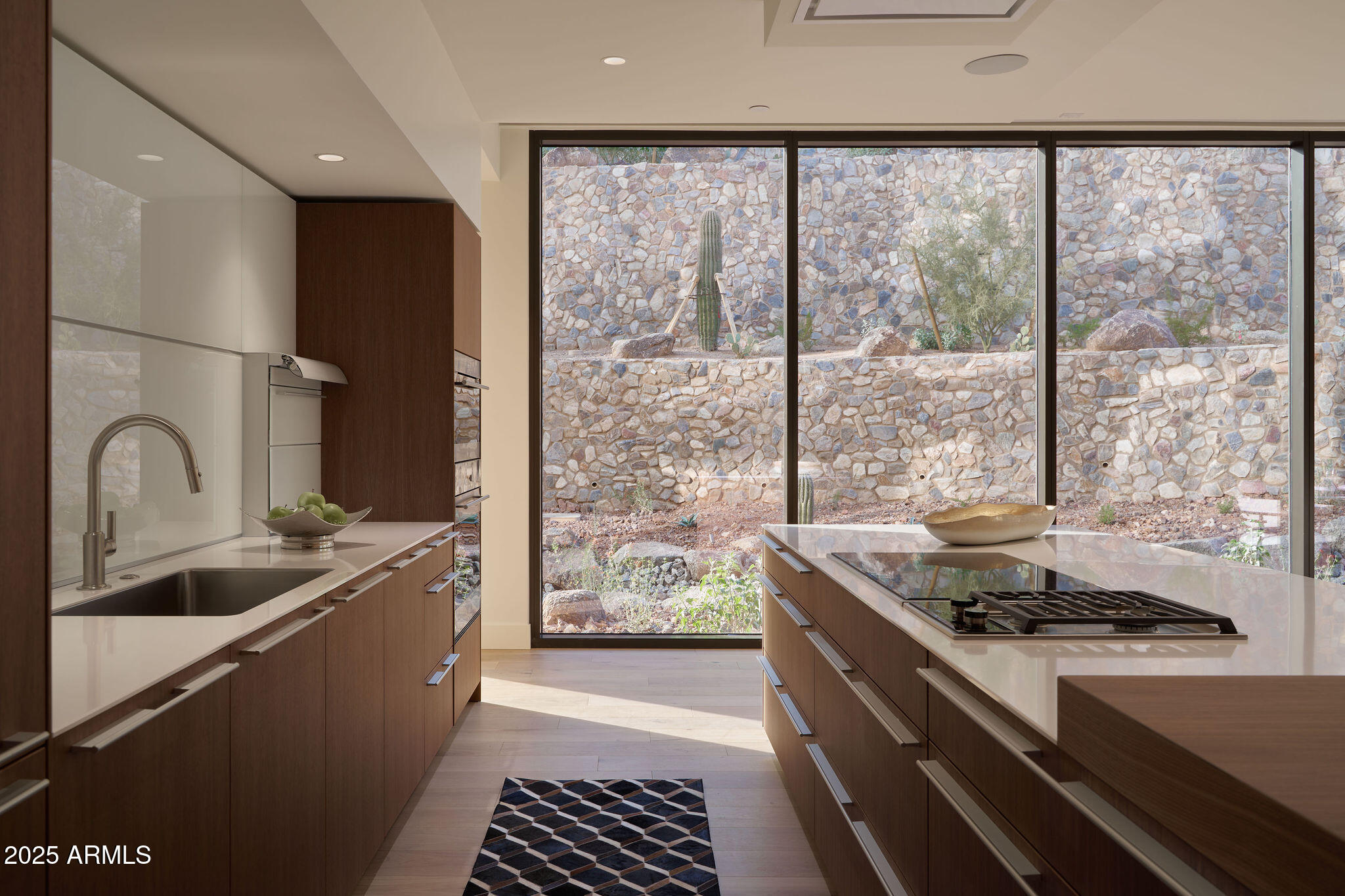 ASCENT AT THE PHOENICIAN MOUNTAINSIDE RESIDENCE - Residential