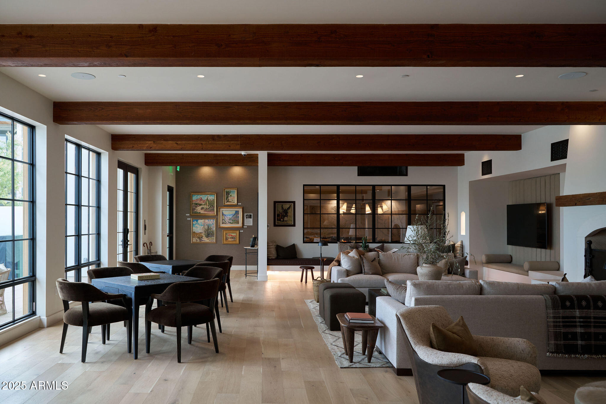 ASCENT AT THE PHOENICIAN MOUNTAINSIDE RESIDENCE - Residential