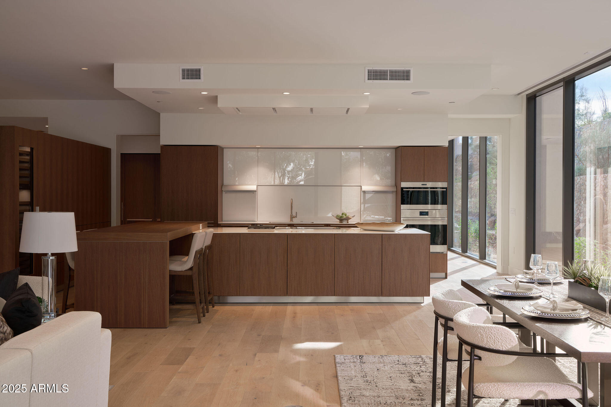 ASCENT AT THE PHOENICIAN MOUNTAINSIDE RESIDENCE - Residential