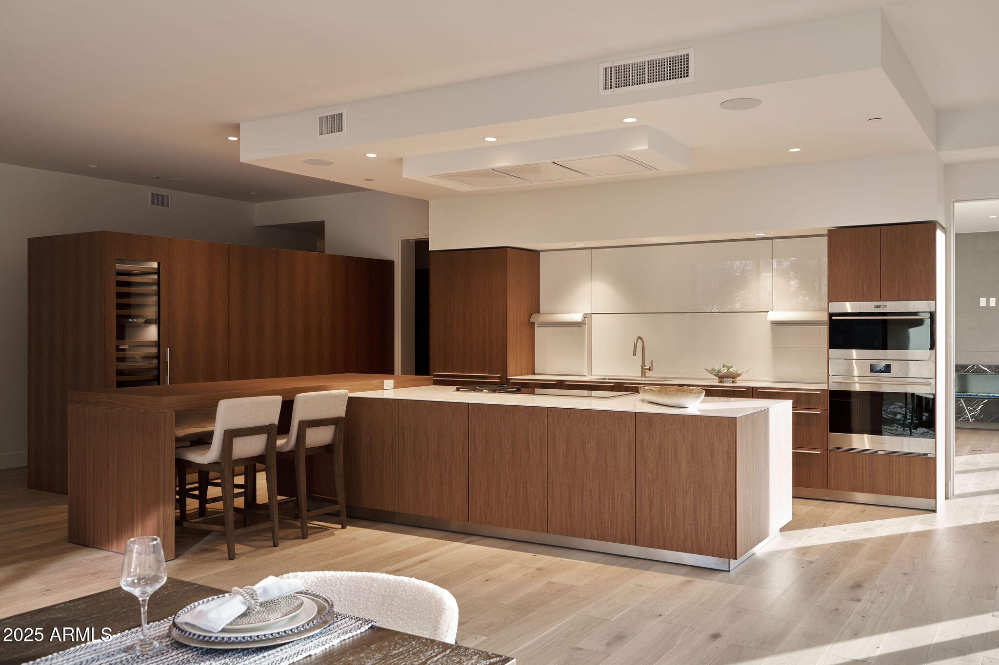 ASCENT AT THE PHOENICIAN MOUNTAINSIDE RESIDENCE - Residential