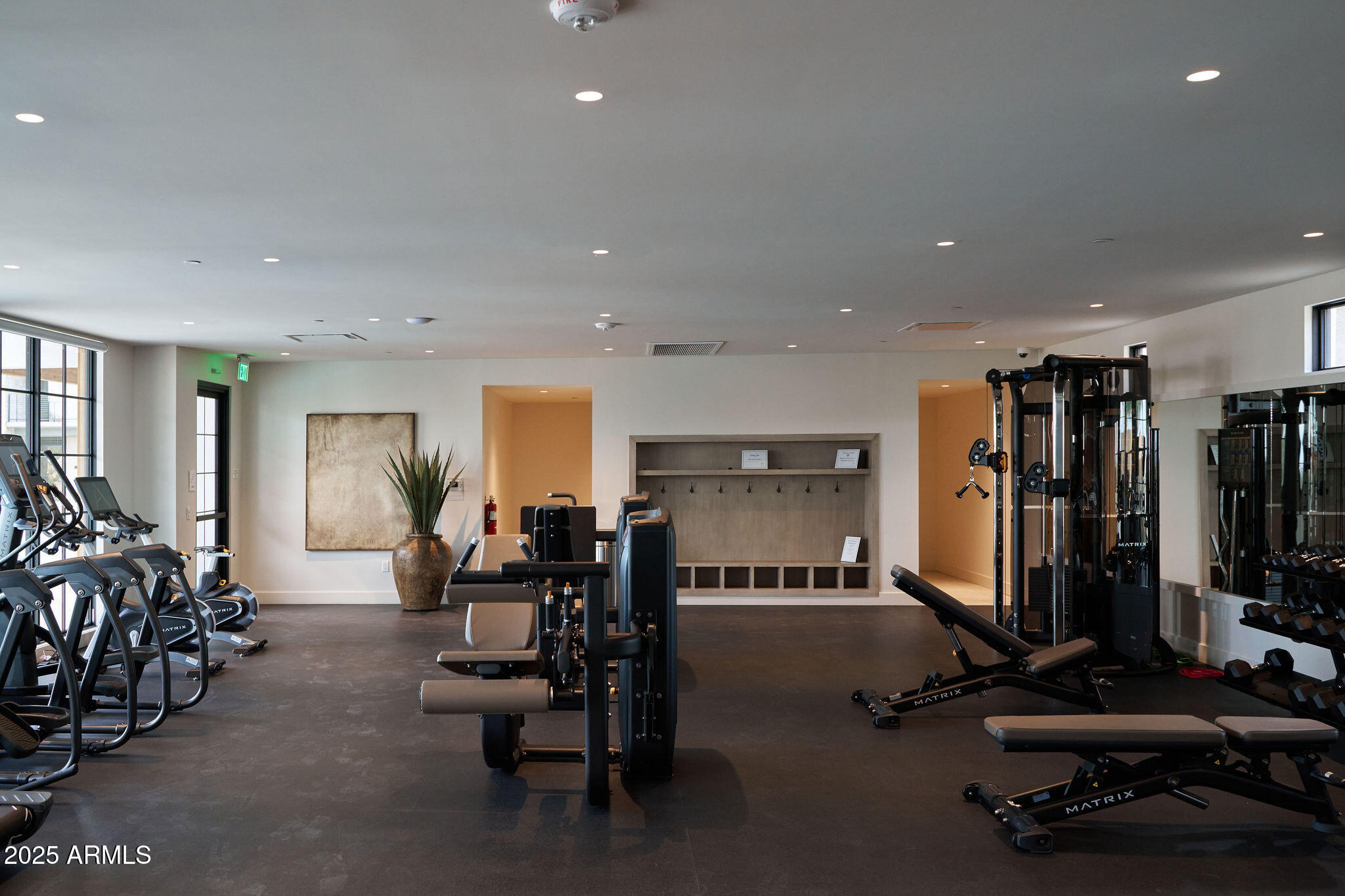 ASCENT AT THE PHOENICIAN MOUNTAINSIDE RESIDENCE - Residential