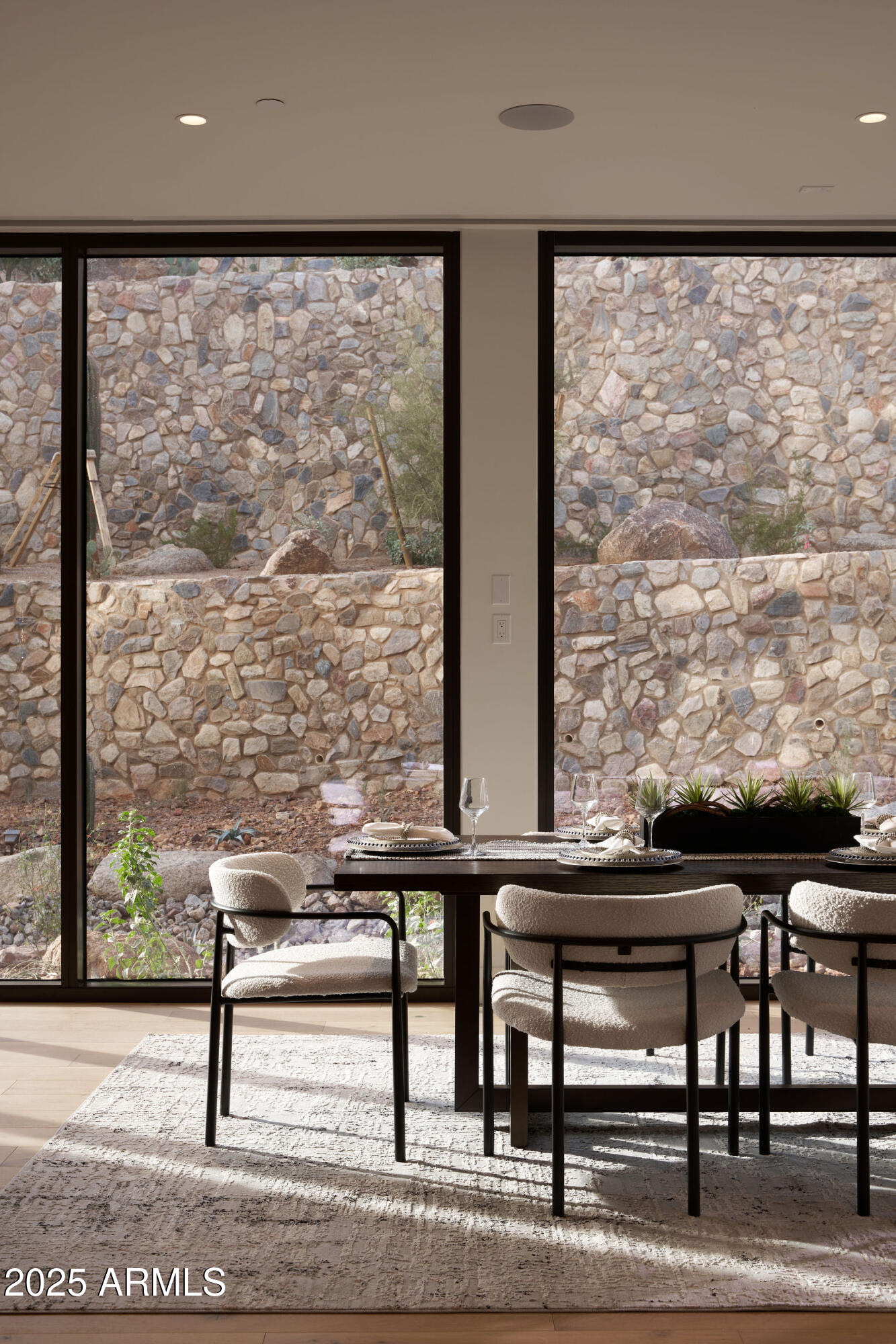ASCENT AT THE PHOENICIAN MOUNTAINSIDE RESIDENCE - Residential