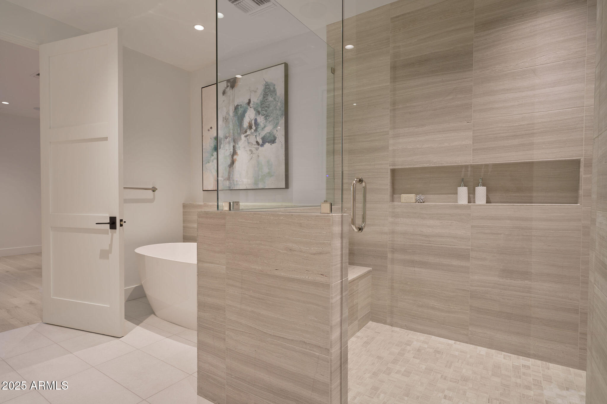 ASCENT AT THE PHOENICIAN MOUNTAINSIDE RESIDENCE - Residential