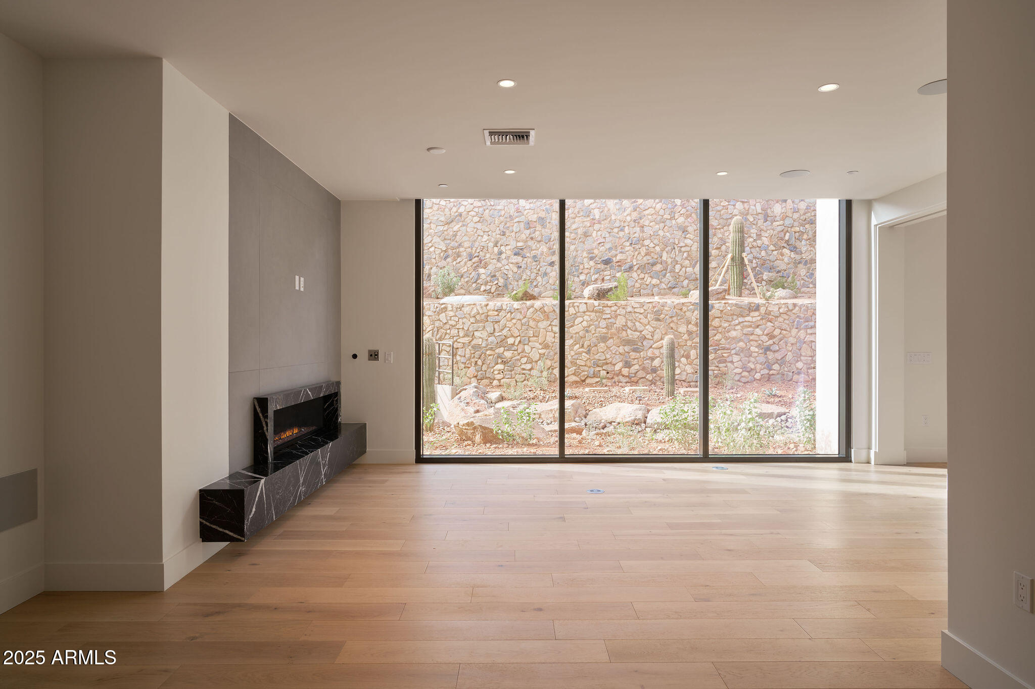 ASCENT AT THE PHOENICIAN MOUNTAINSIDE RESIDENCE - Residential