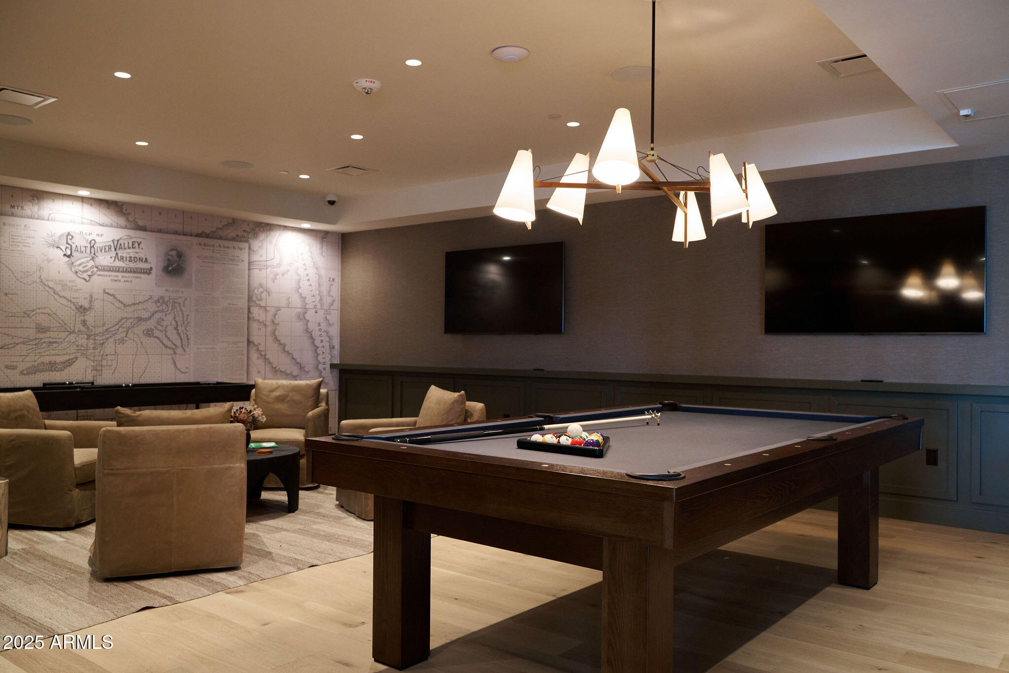 ASCENT AT THE PHOENICIAN MOUNTAINSIDE RESIDENCE - Residential