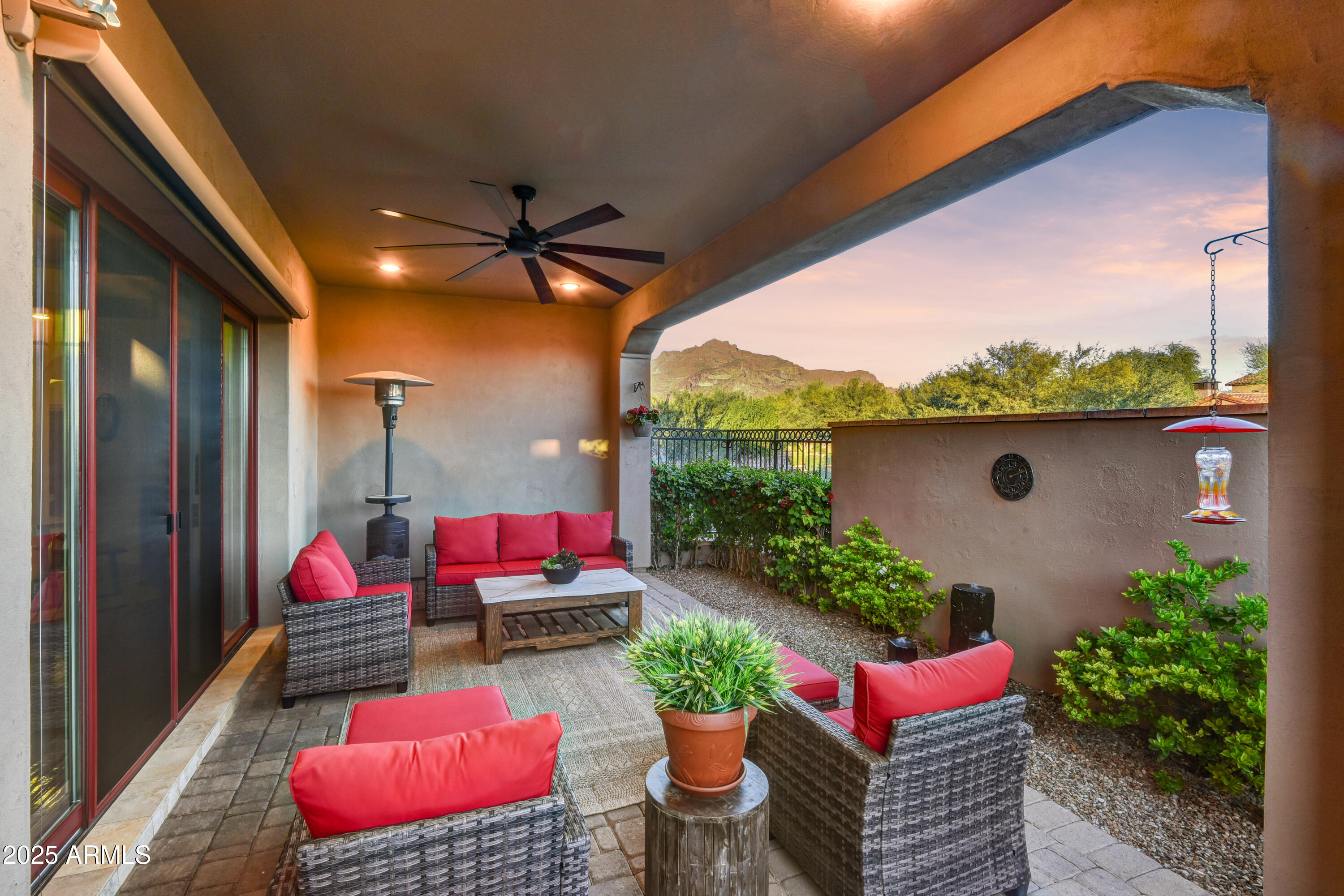 SUPERSTITION MOUNTAIN - Residential
