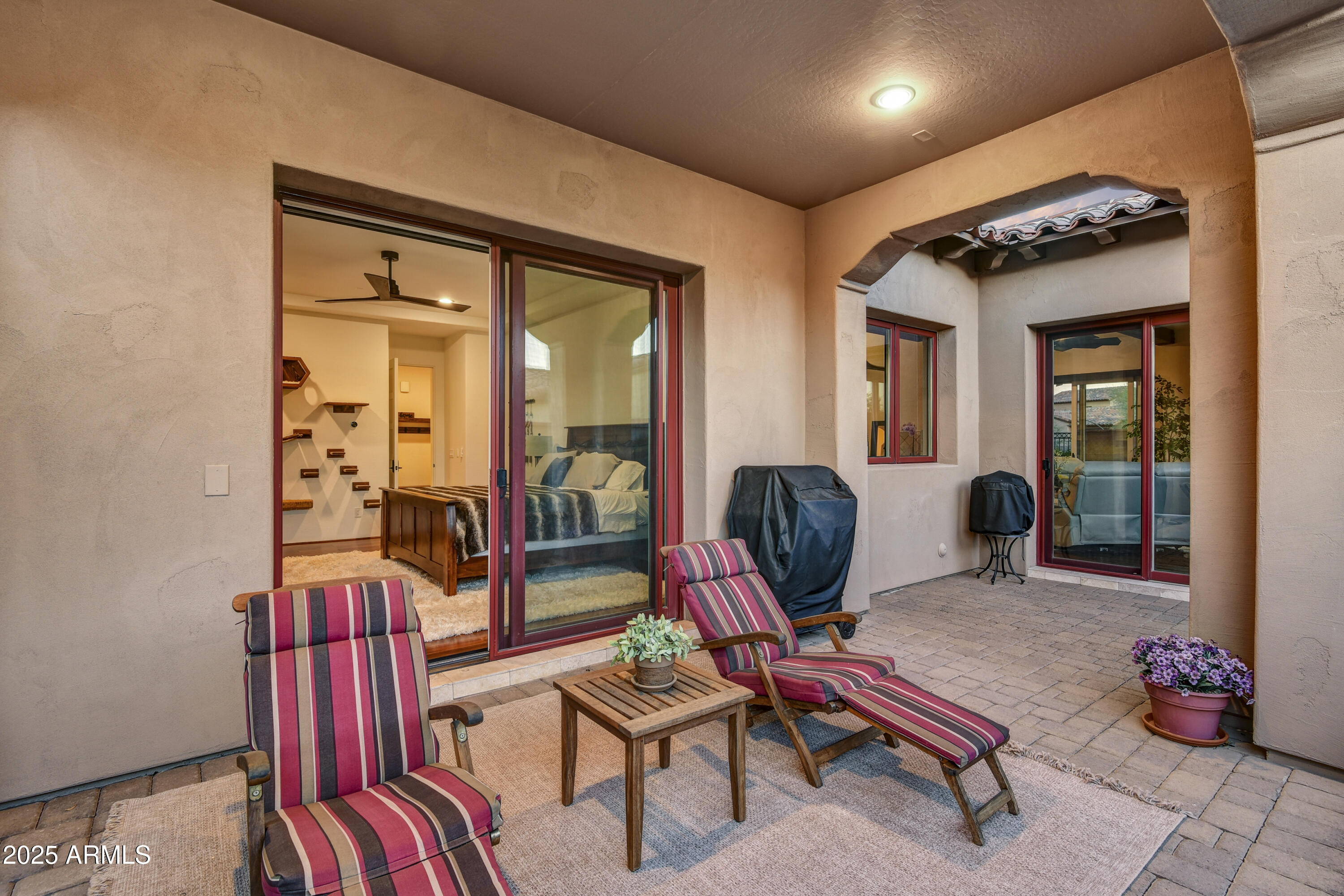 SUPERSTITION MOUNTAIN - Residential