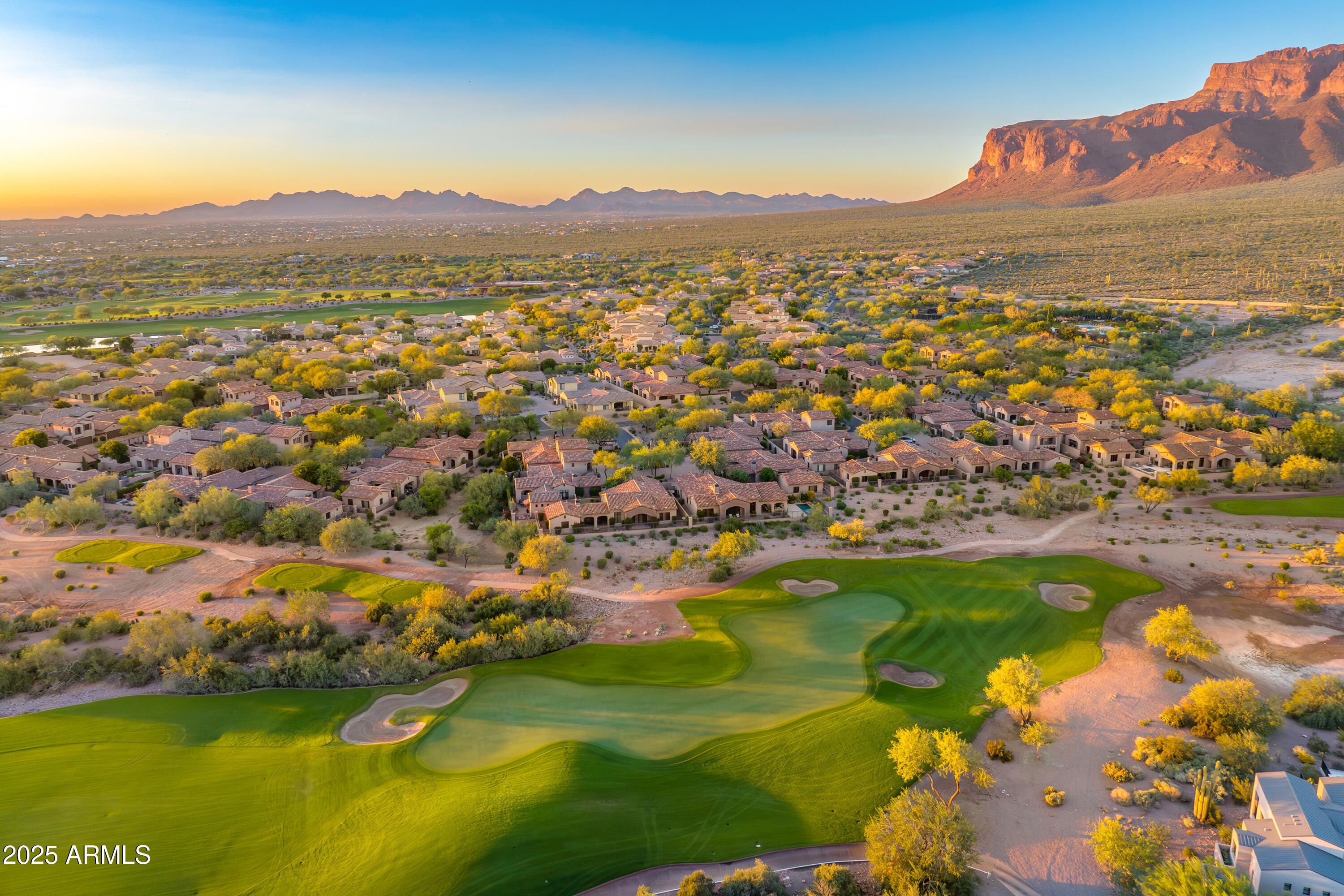 SUPERSTITION MOUNTAIN - Residential