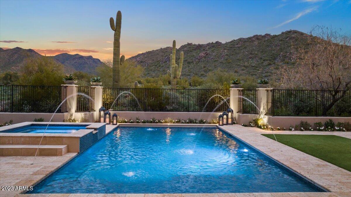 SILVERLEAF - Residential