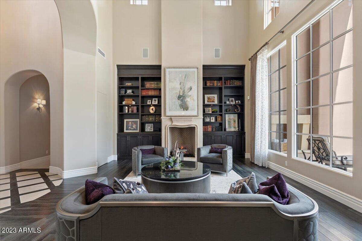 SILVERLEAF - Residential