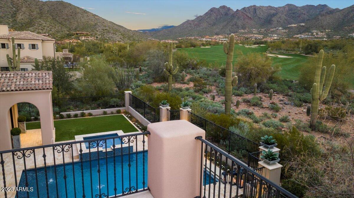 SILVERLEAF - Residential