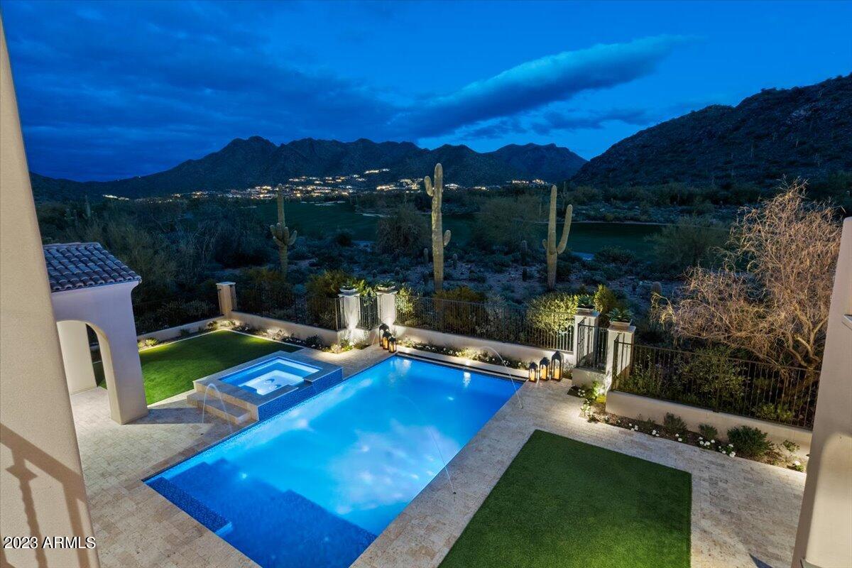SILVERLEAF - Residential