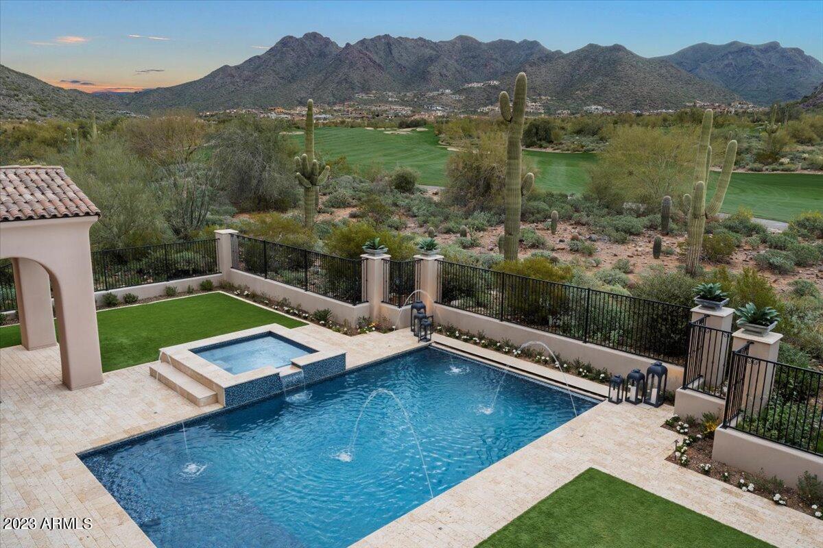 SILVERLEAF - Residential