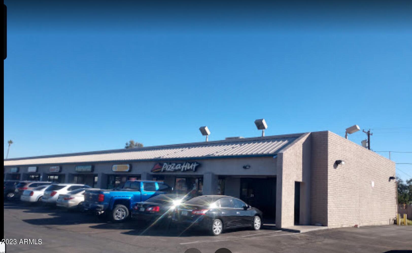 Small Retail Space  - 1000 
sq ft with great Indian School Frontage.  Busy anchored location with Pizza Hut, Nail and Beauty Salon. This area is experiencing great growth.  Low CAM's.  Perfect for Expanding Business or New Venture.  High traffic count and good demographics.  Close proximity to loop 101 & 202, and I-10.  Unit # 104 is between Hair Salon and CPA Tax Preparer.  Currents tenants are long term w/ average 15+ year in this location.