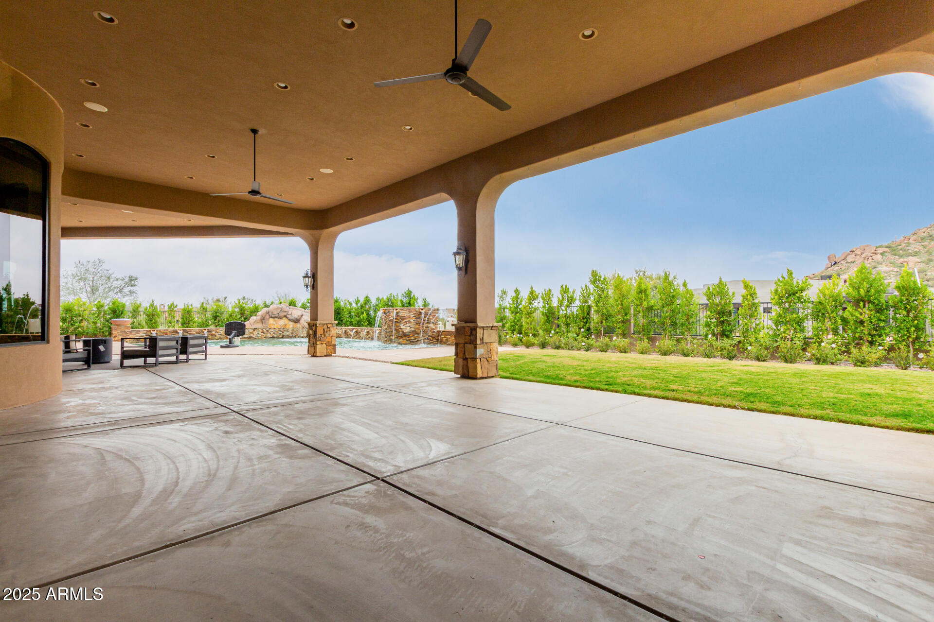 Metes and bounds. - Residential