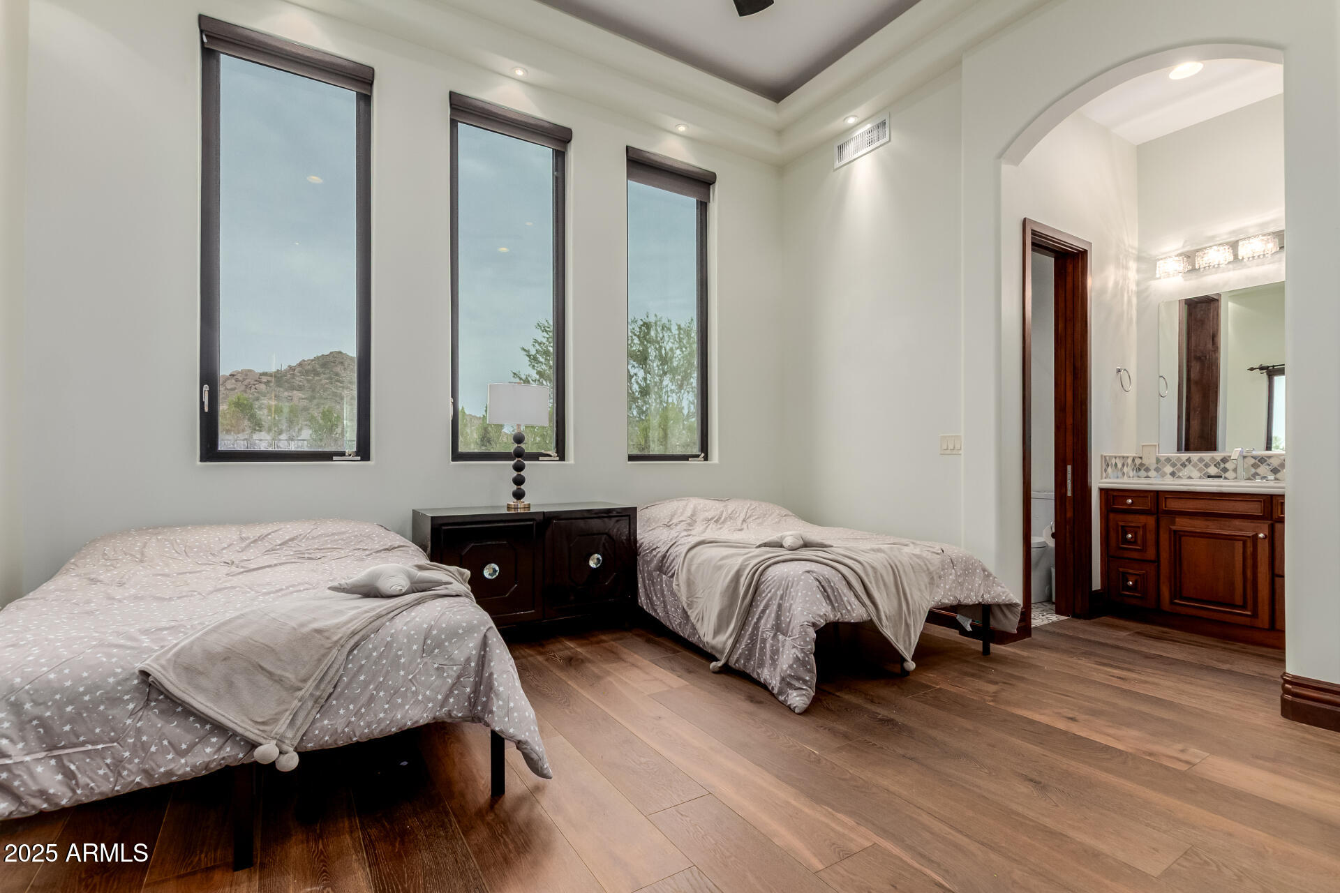 Metes and bounds. - Residential