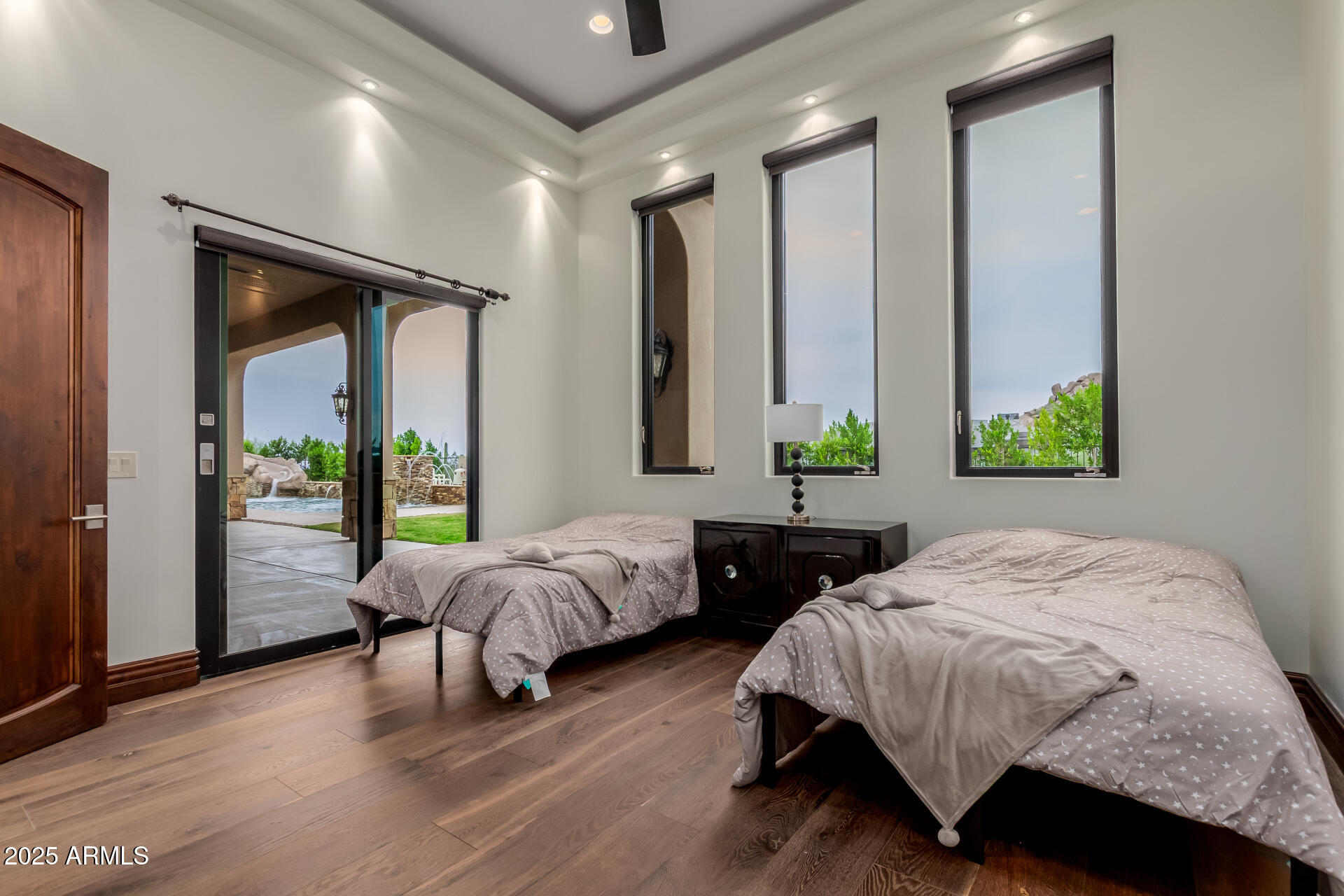 Metes and bounds. - Residential