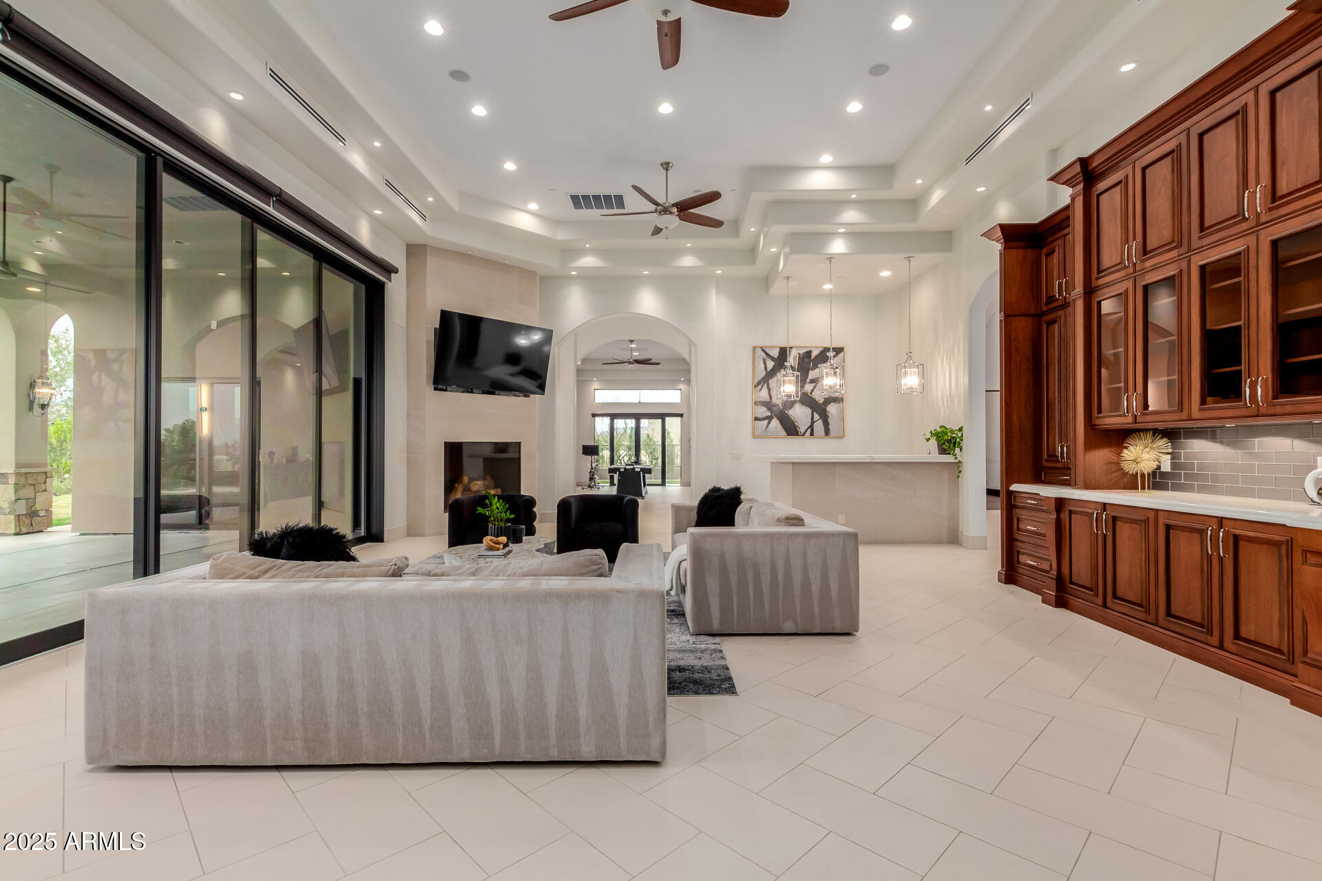 Metes and bounds. - Residential