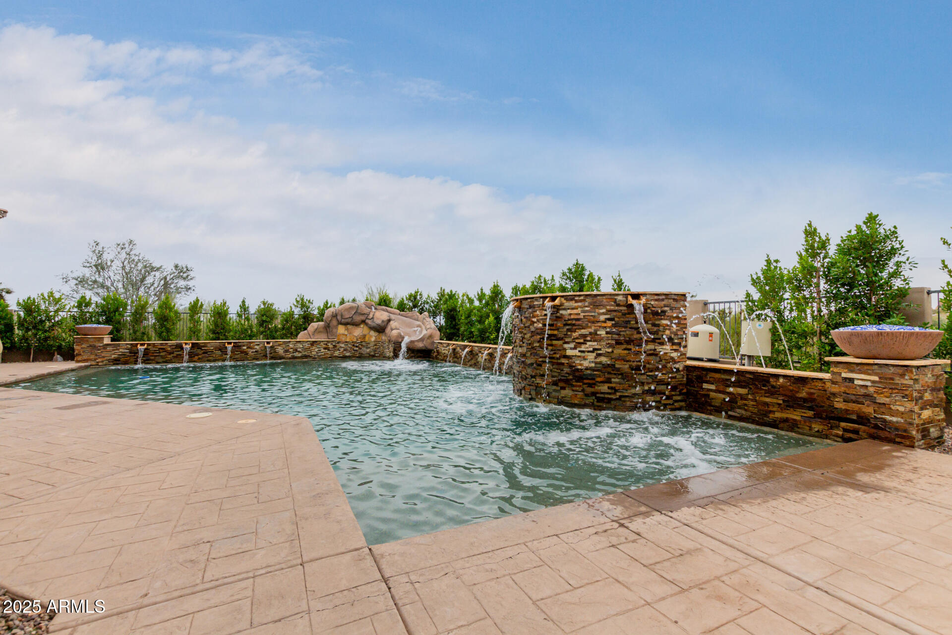 Metes and bounds. - Residential