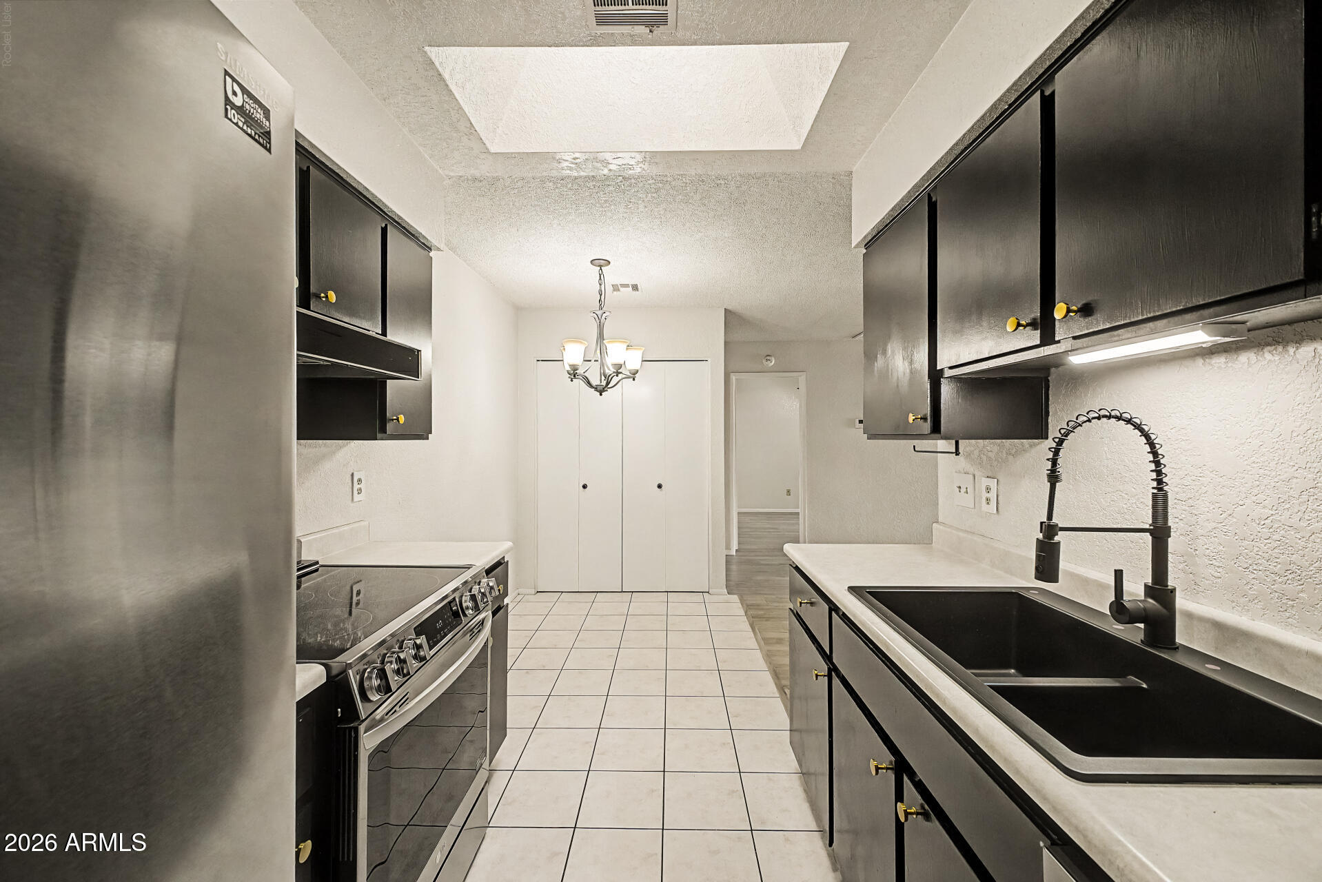 COUNTRY MEADOWS CONDOMINIUMS UNIT 2 - Residential