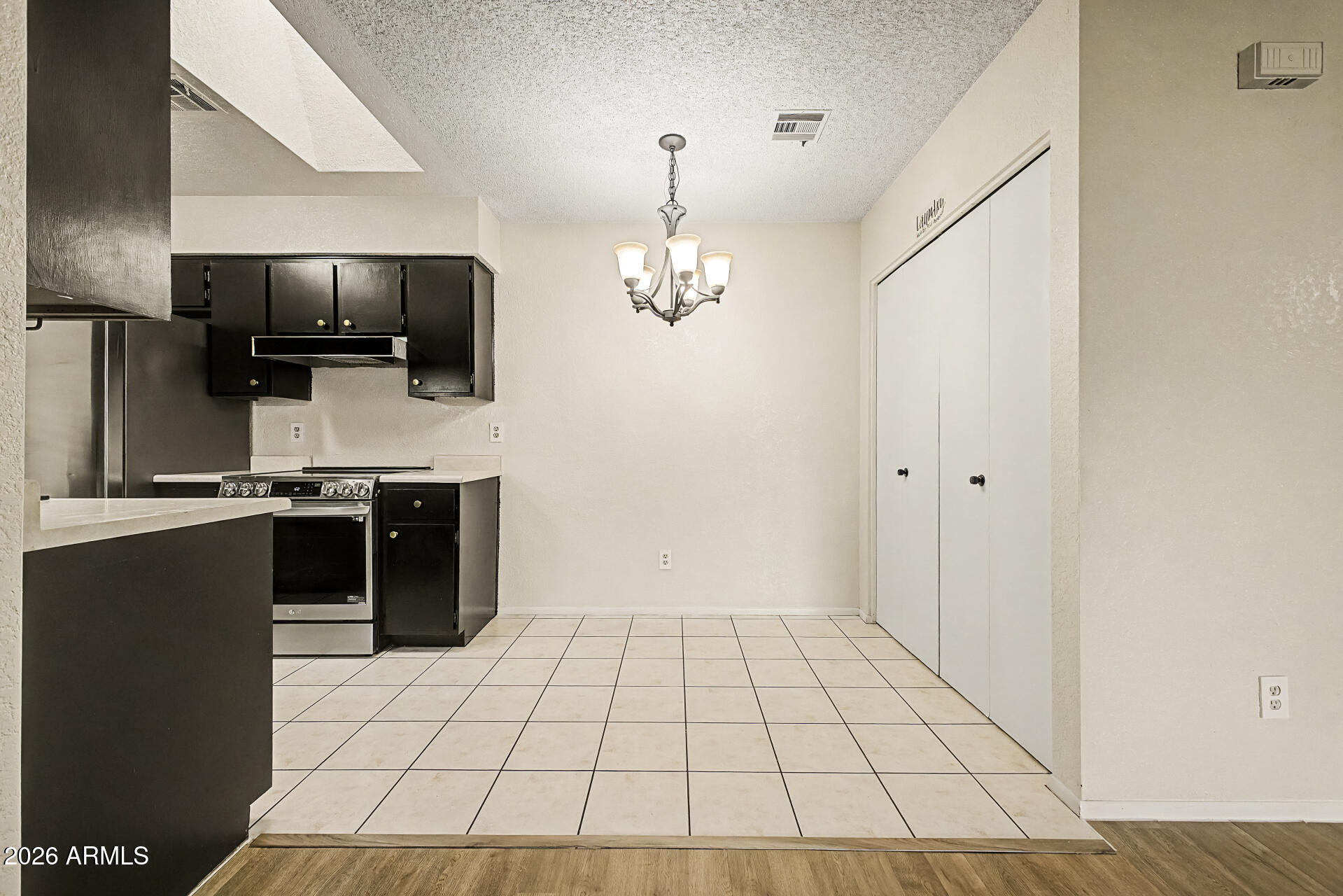 COUNTRY MEADOWS CONDOMINIUMS UNIT 2 - Residential