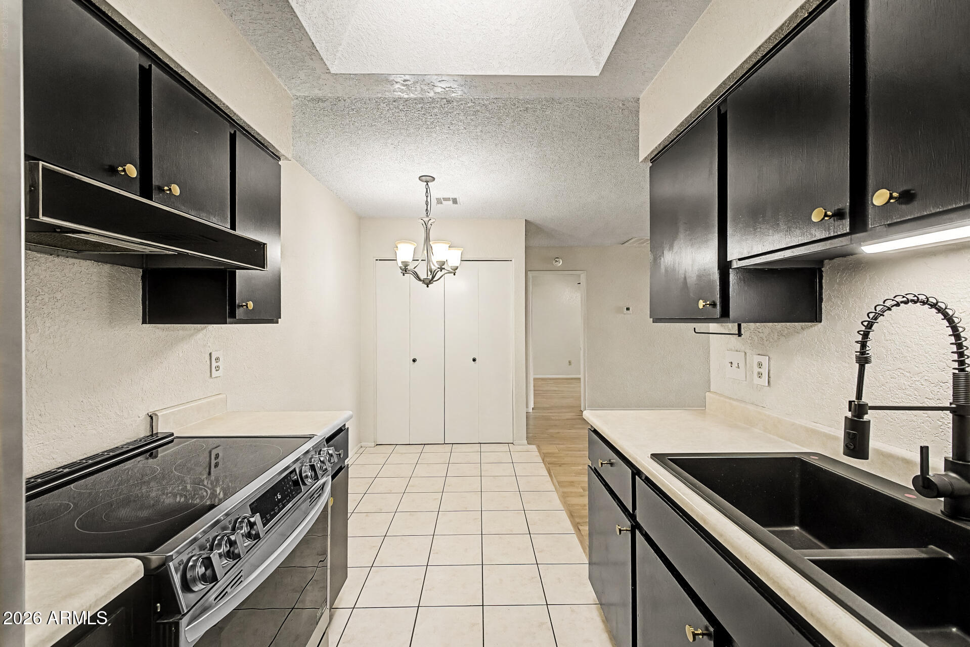 COUNTRY MEADOWS CONDOMINIUMS UNIT 2 - Residential