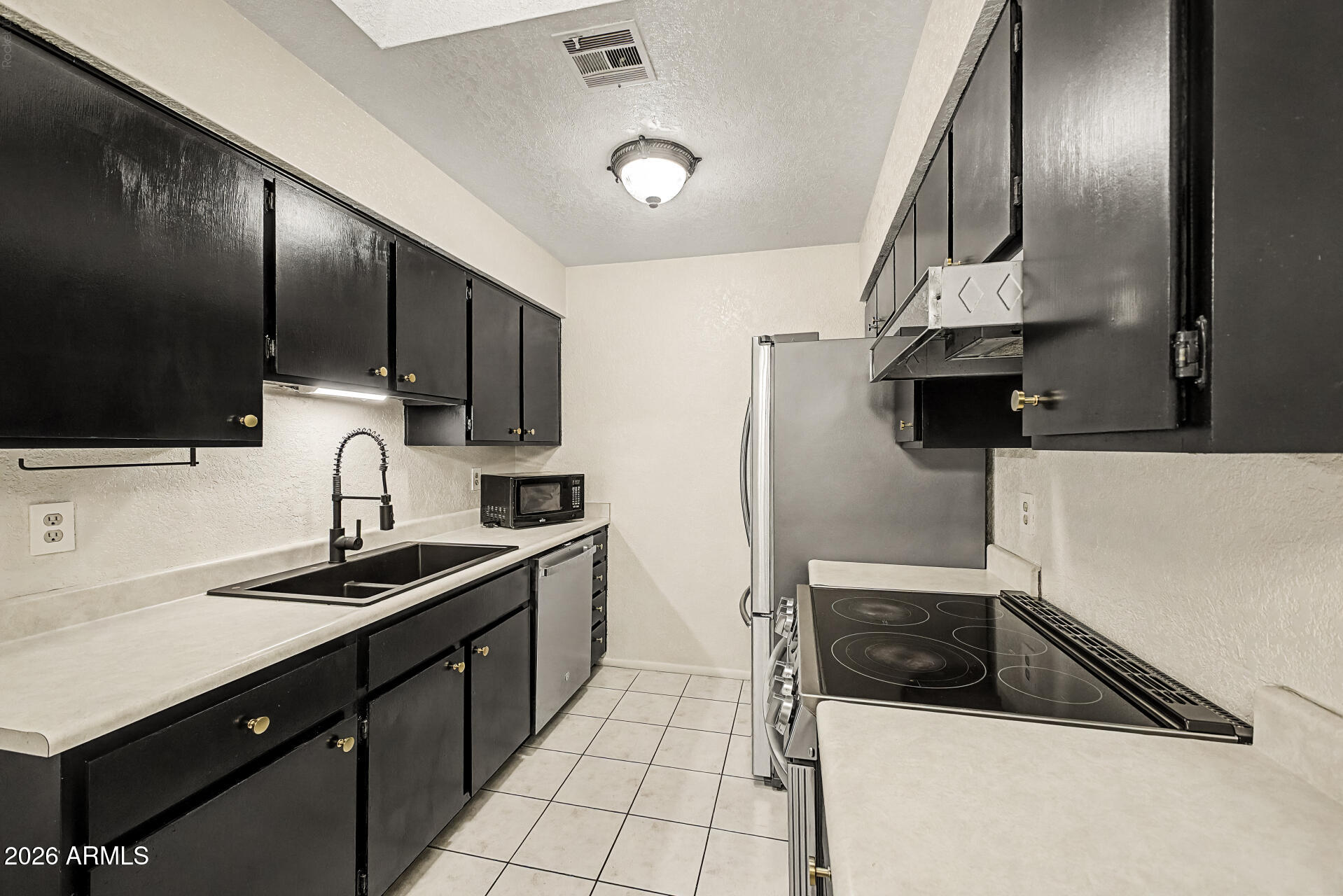 COUNTRY MEADOWS CONDOMINIUMS UNIT 2 - Residential