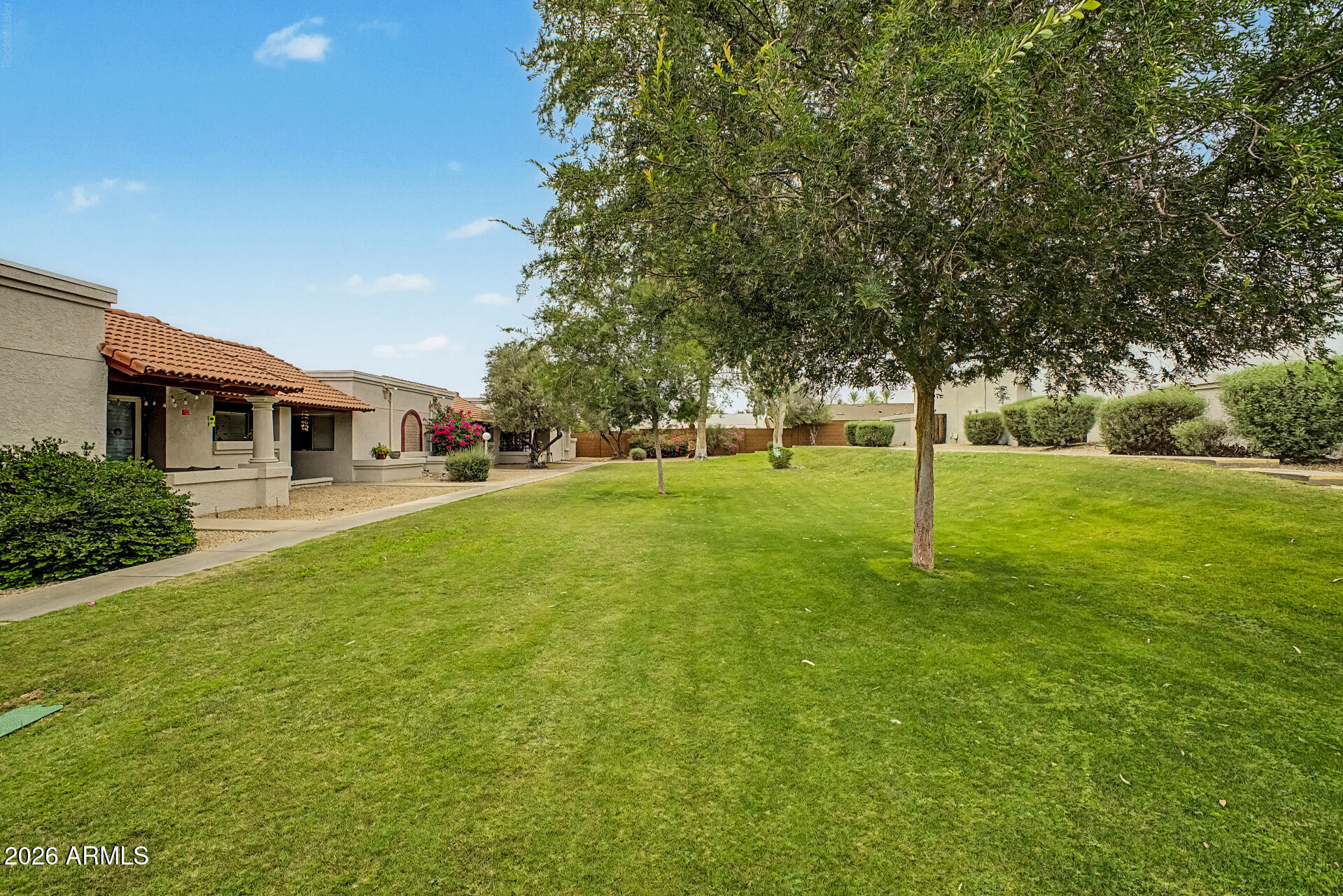 COUNTRY MEADOWS CONDOMINIUMS UNIT 2 - Residential