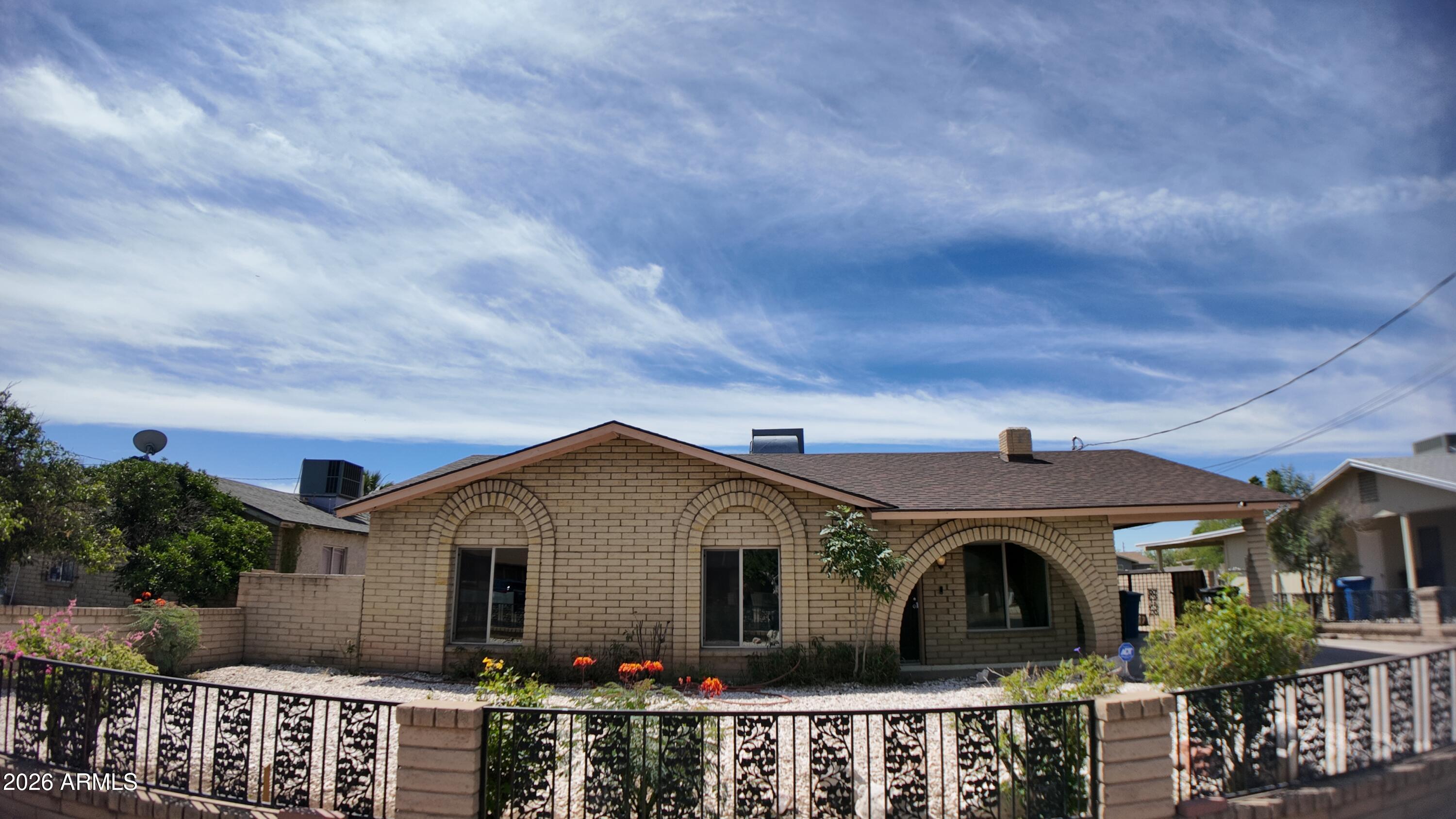 Opportunity knocks in the heart of Tempe! This 3-bedroom, 2-bath home offers 1,772 sqft of living space on a generously sized lot with no HOA--giving you the freedom and flexibility you've been looking for. Inside, you'll find a solid layout with great bones, ready for your personal touch. While the home could use some TLC, it presents an incredible chance to customize, renovate, and build equity in a highly desirable area. The expansive lot opens the door to endless possibilities, including room for a potential ADU, additional parking, or creating your dream outdoor space. Located just minutes from ASU, major freeways, shopping, dining, and entertainment, this property combines convenience with long-term upside.
Hurry this one won't last!