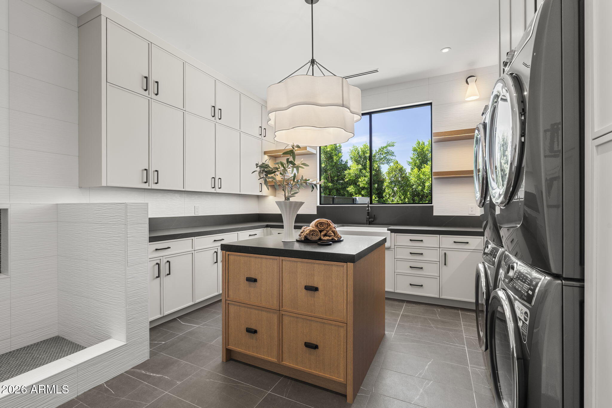 PARADISE HIGHLANDS ESTATES - Residential