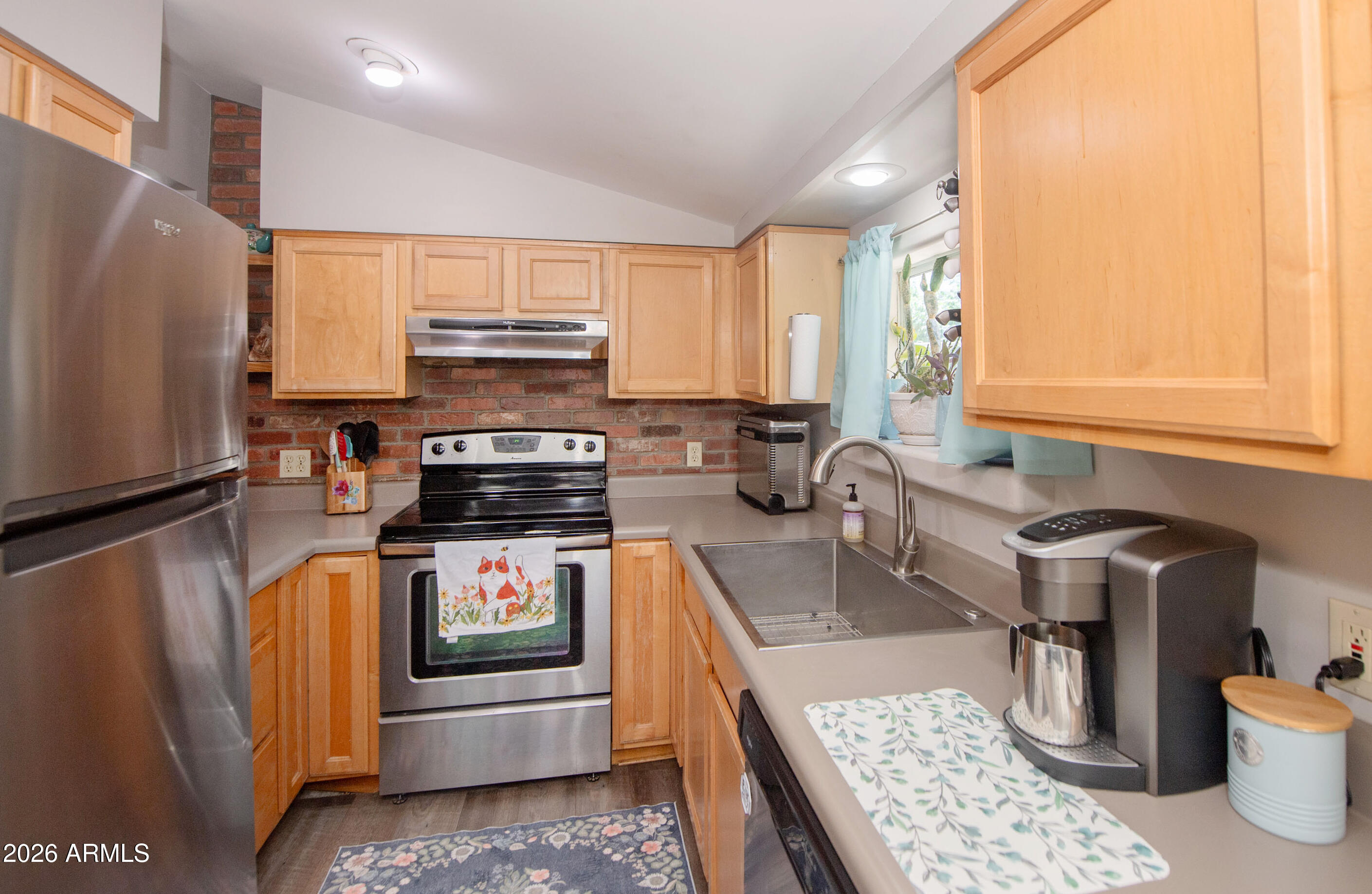 YARNELL HEIGHTS - Residential