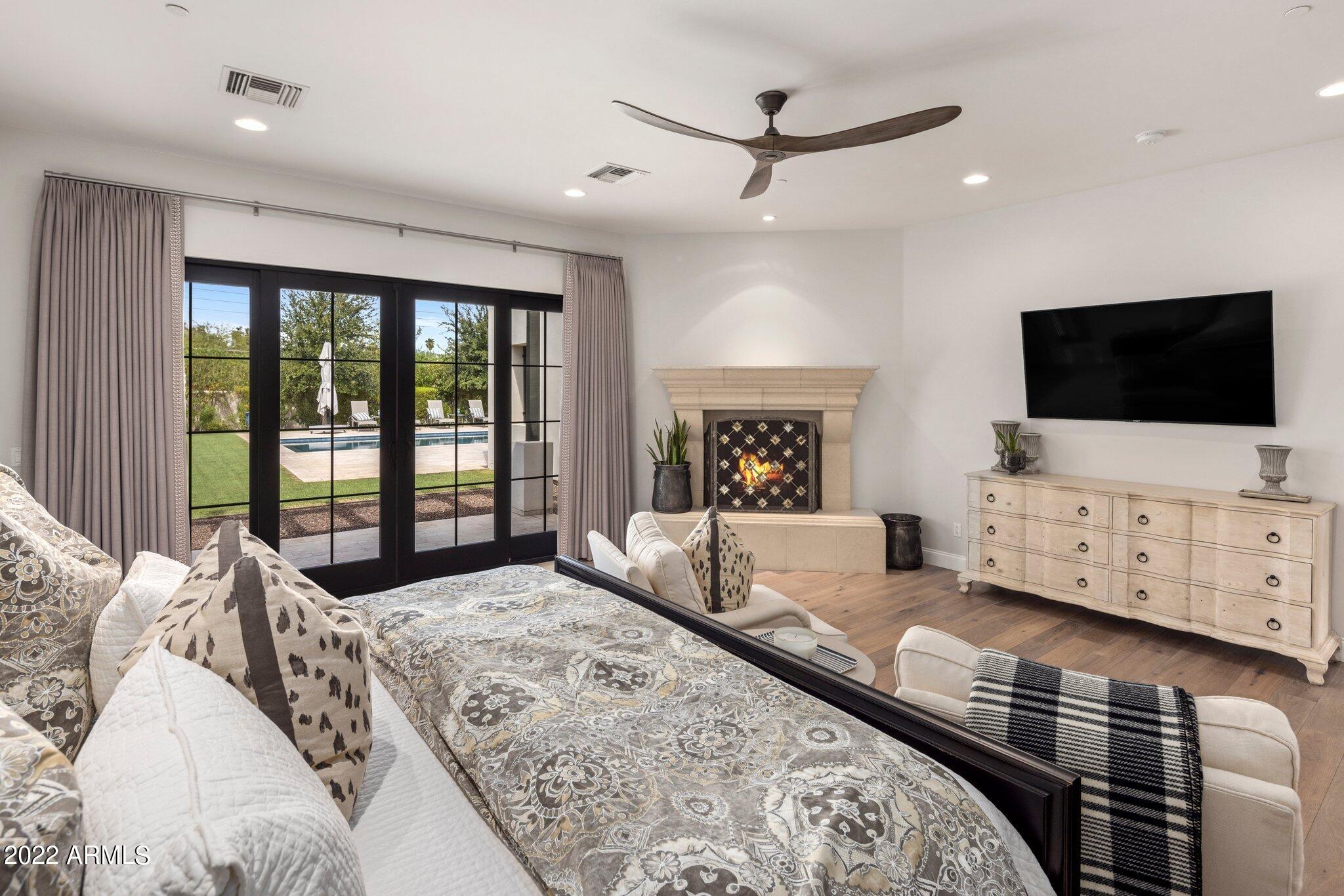 Equestrian Manor - Residential