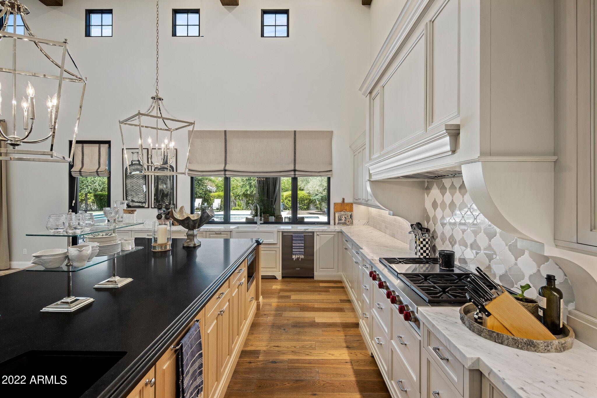 Equestrian Manor - Residential