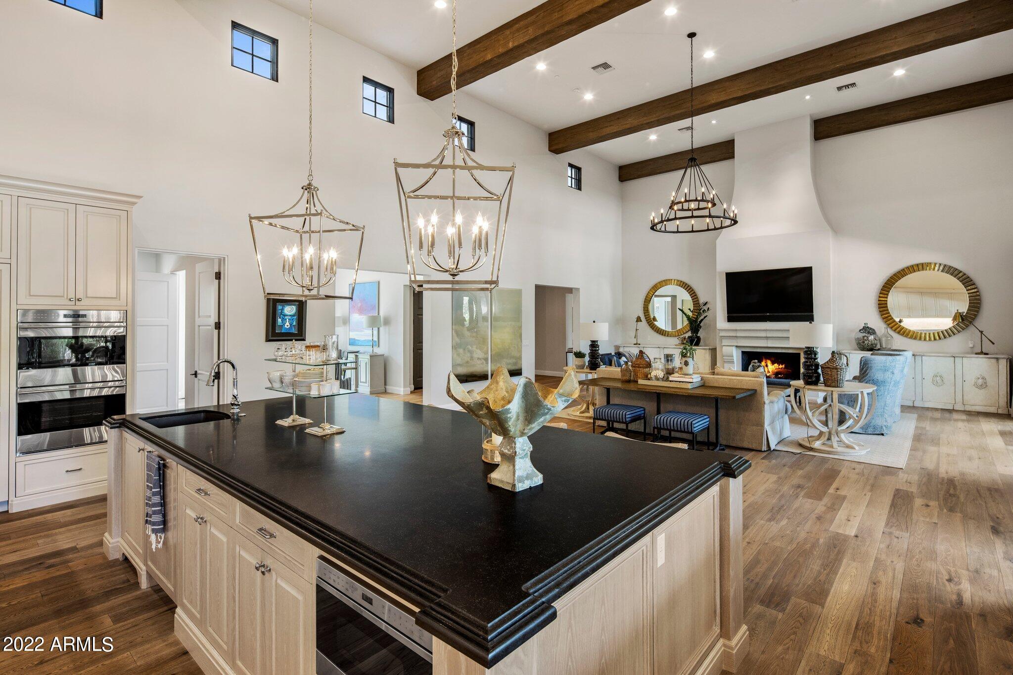 Equestrian Manor - Residential