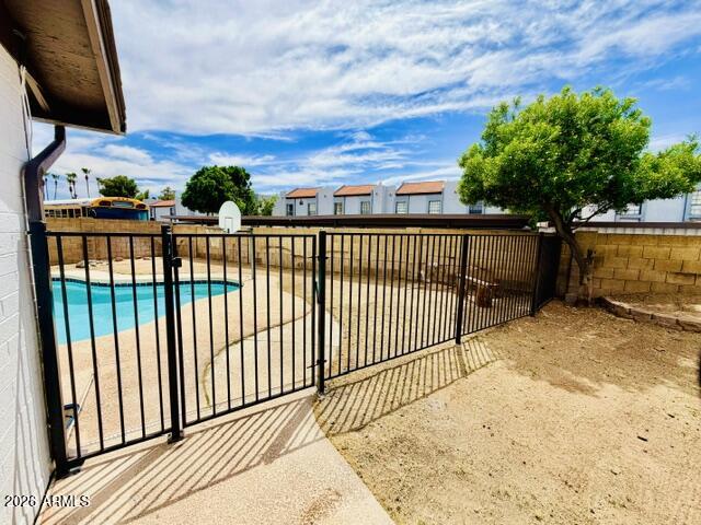 SHADOW CANYON 3 - Residential