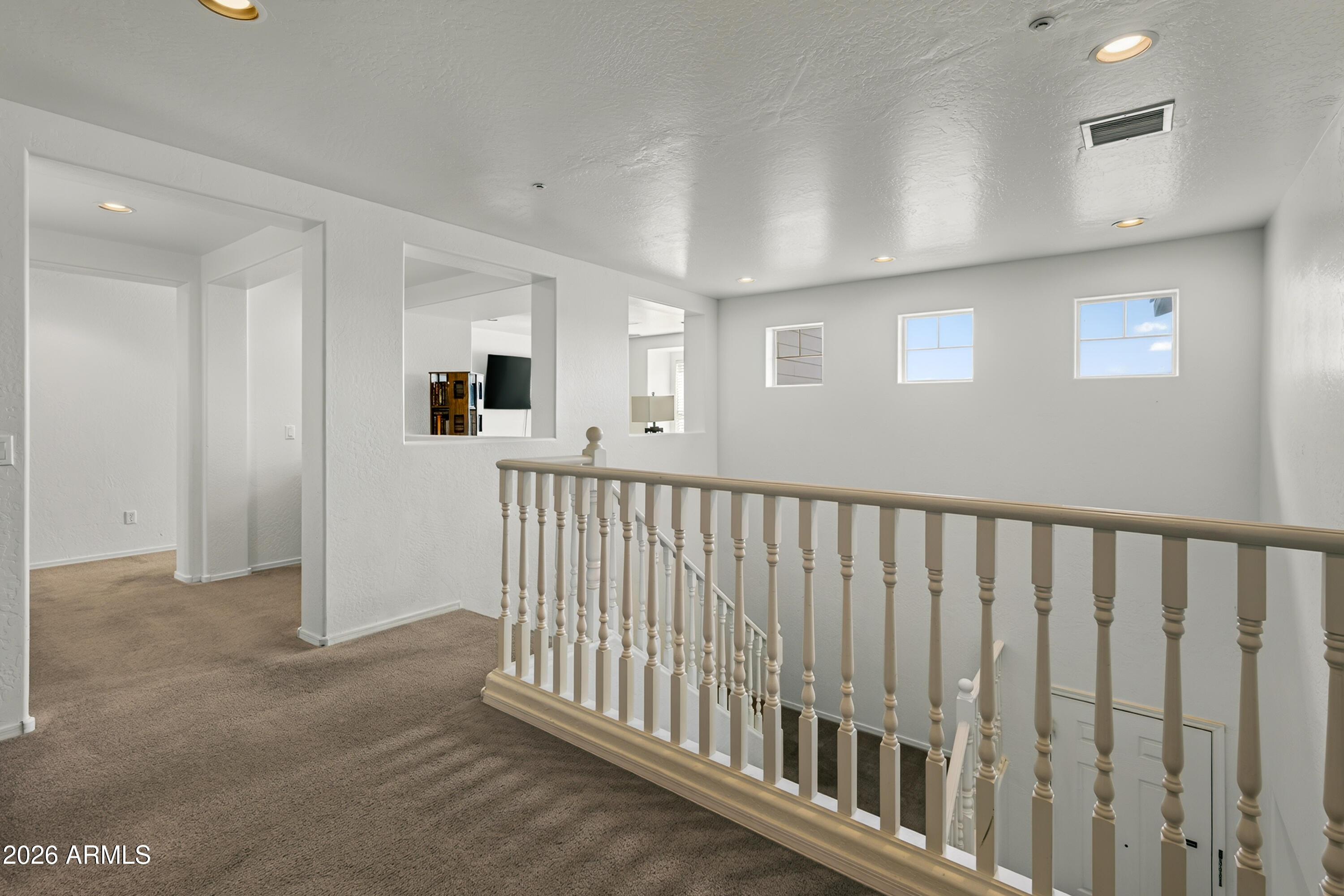 MOUNTAIN GATE - Residential