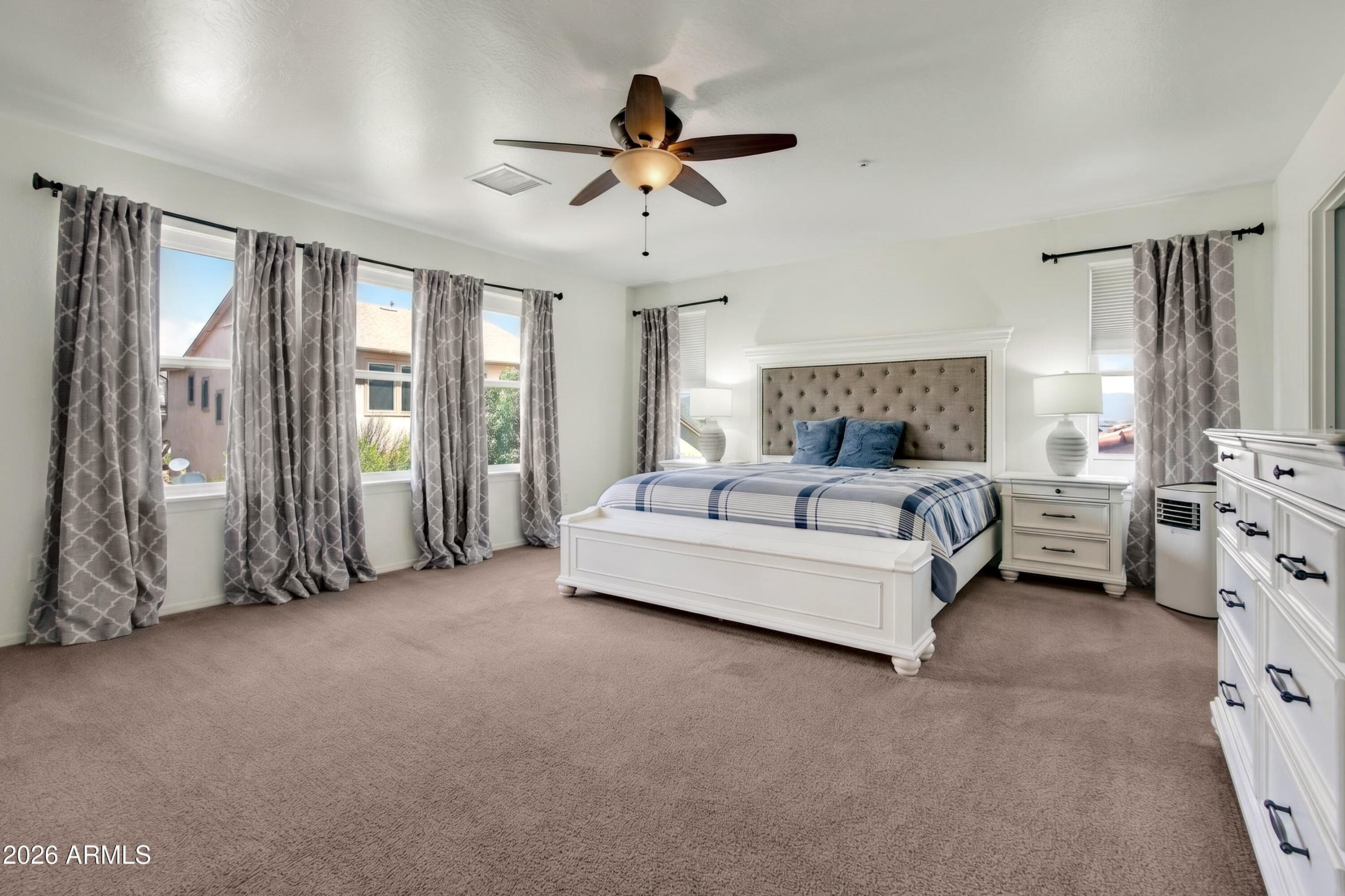 MOUNTAIN GATE - Residential