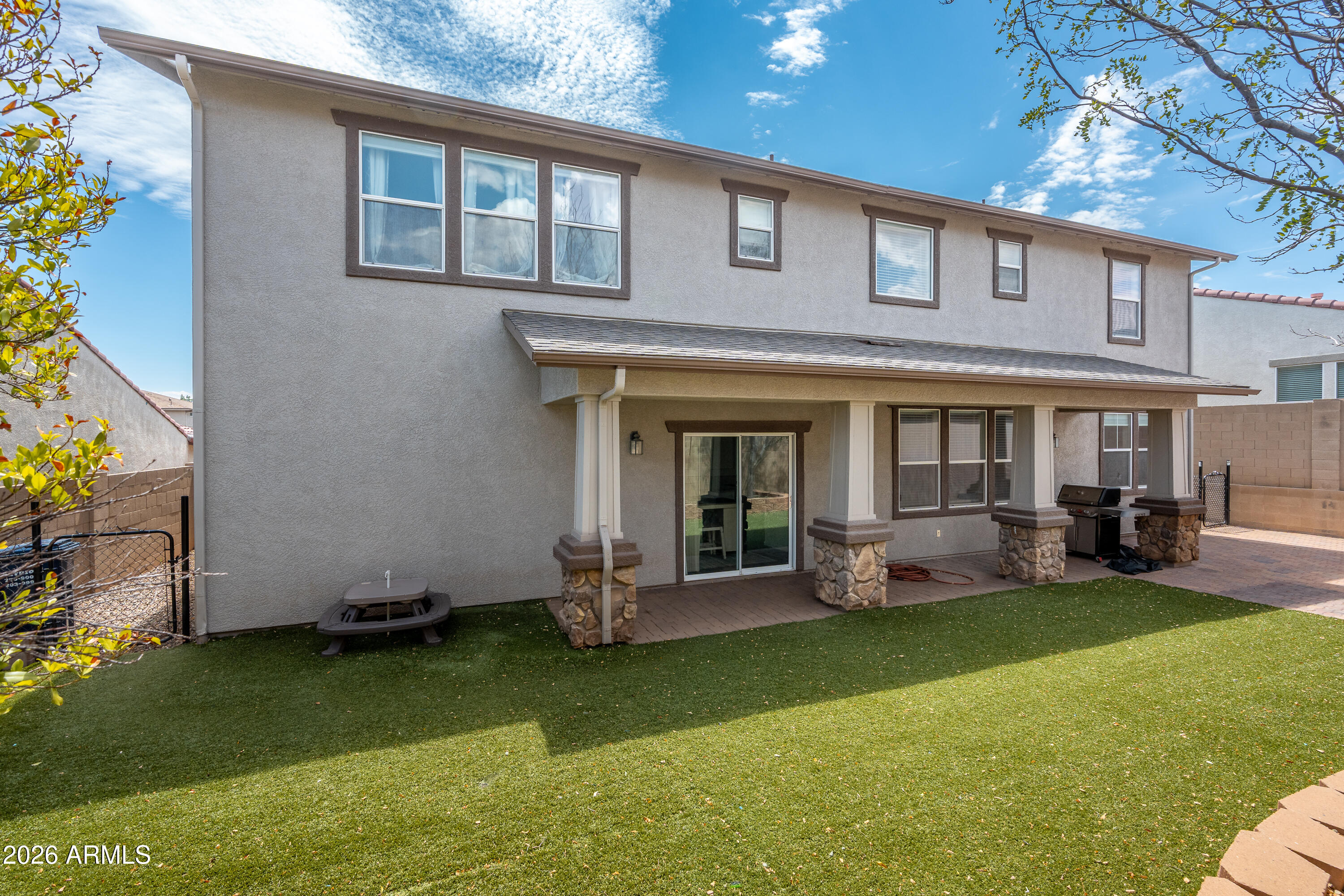MOUNTAIN GATE - Residential