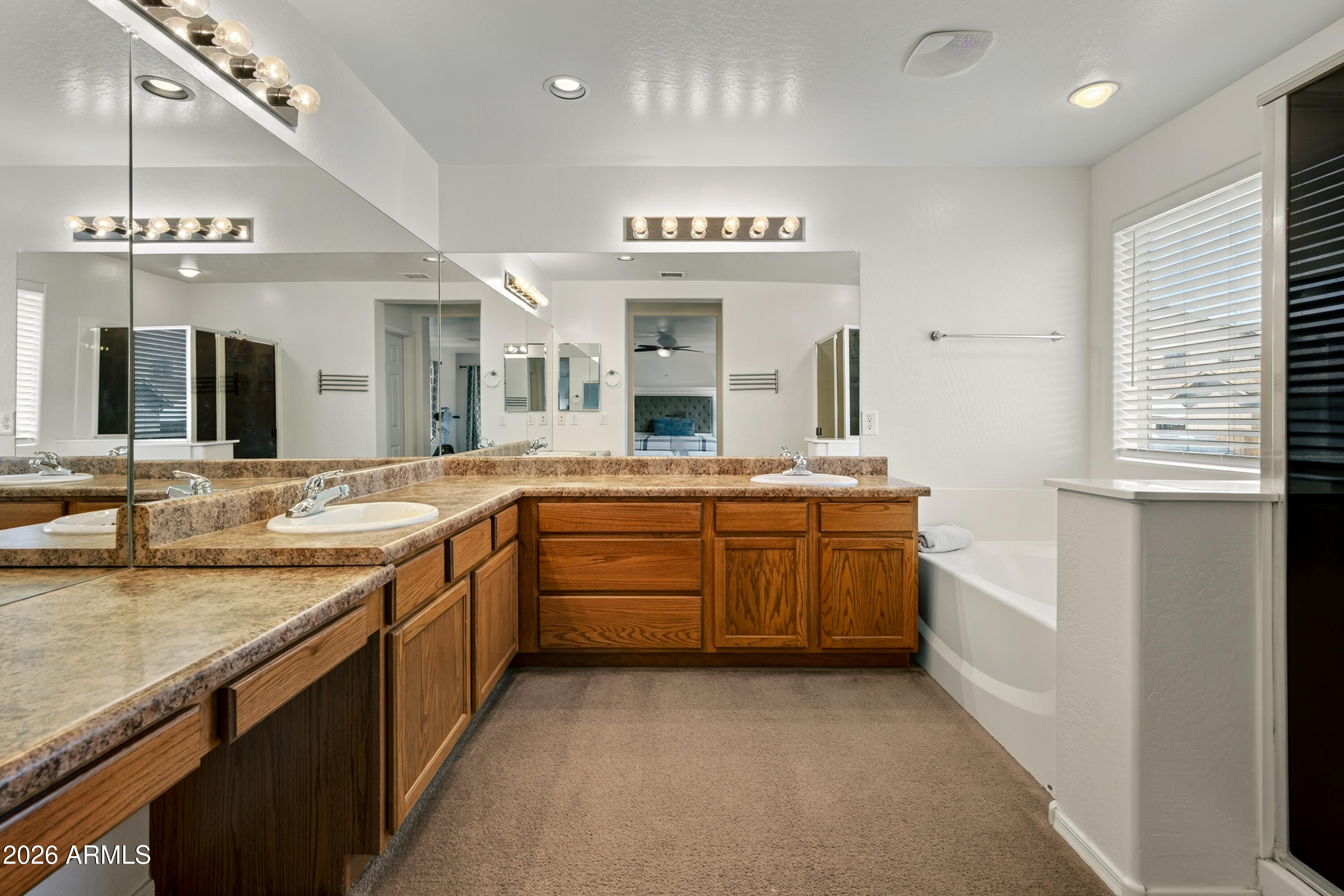 MOUNTAIN GATE - Residential