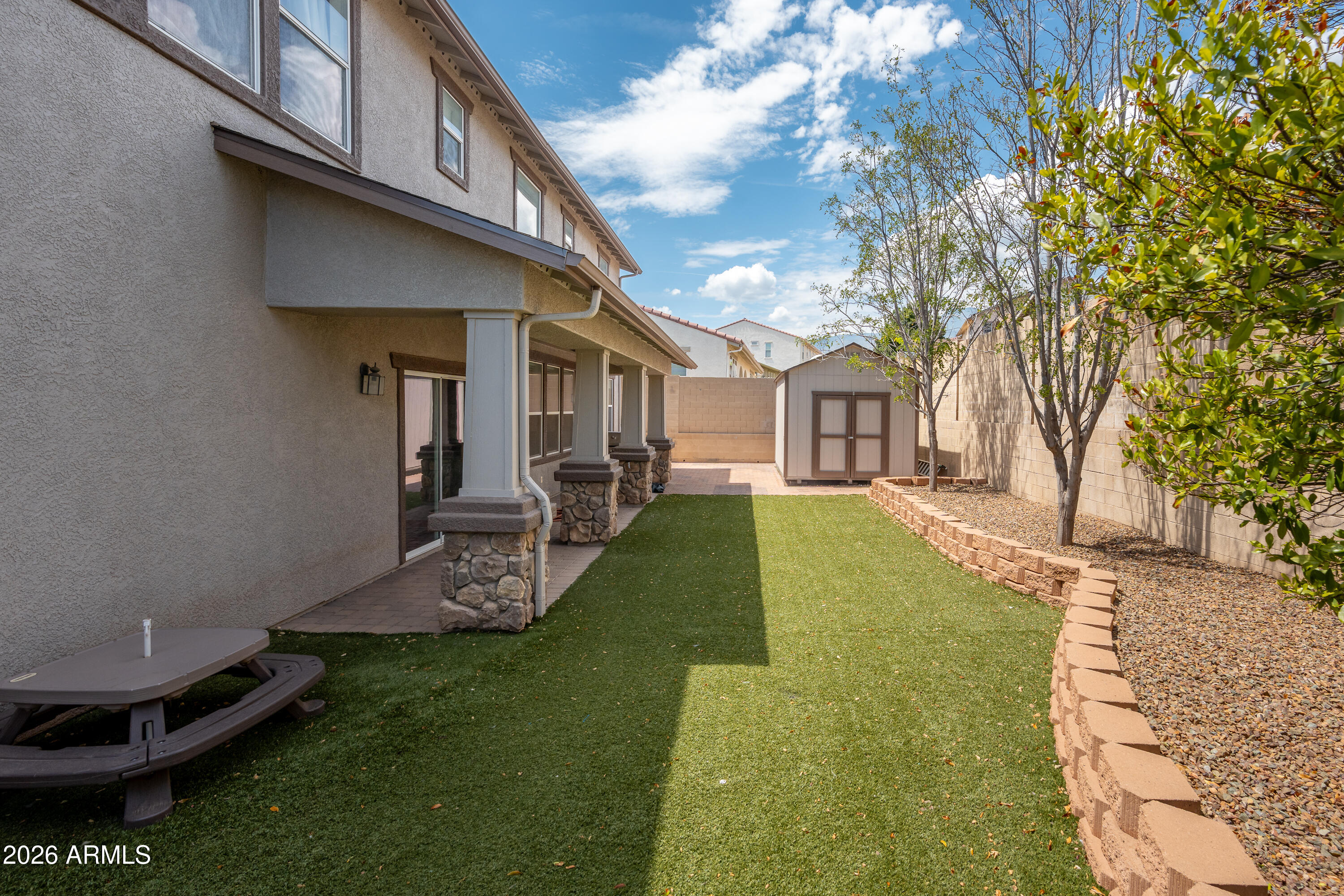 MOUNTAIN GATE - Residential